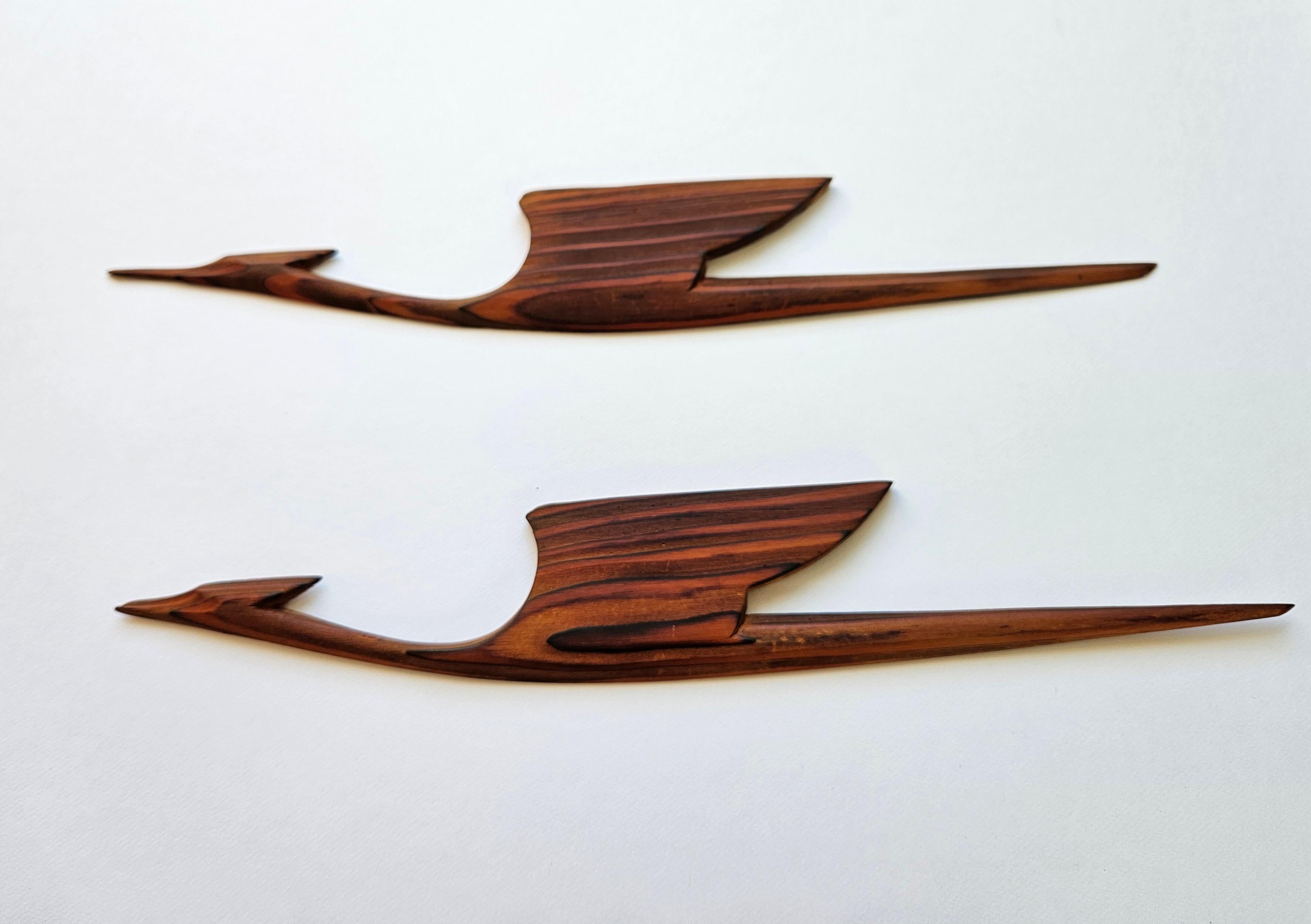 Paire de sculptures murales en bois rares du milieu du siècle représentant des oiseaux et des hérons, Danemark, années 1960. en vente 1