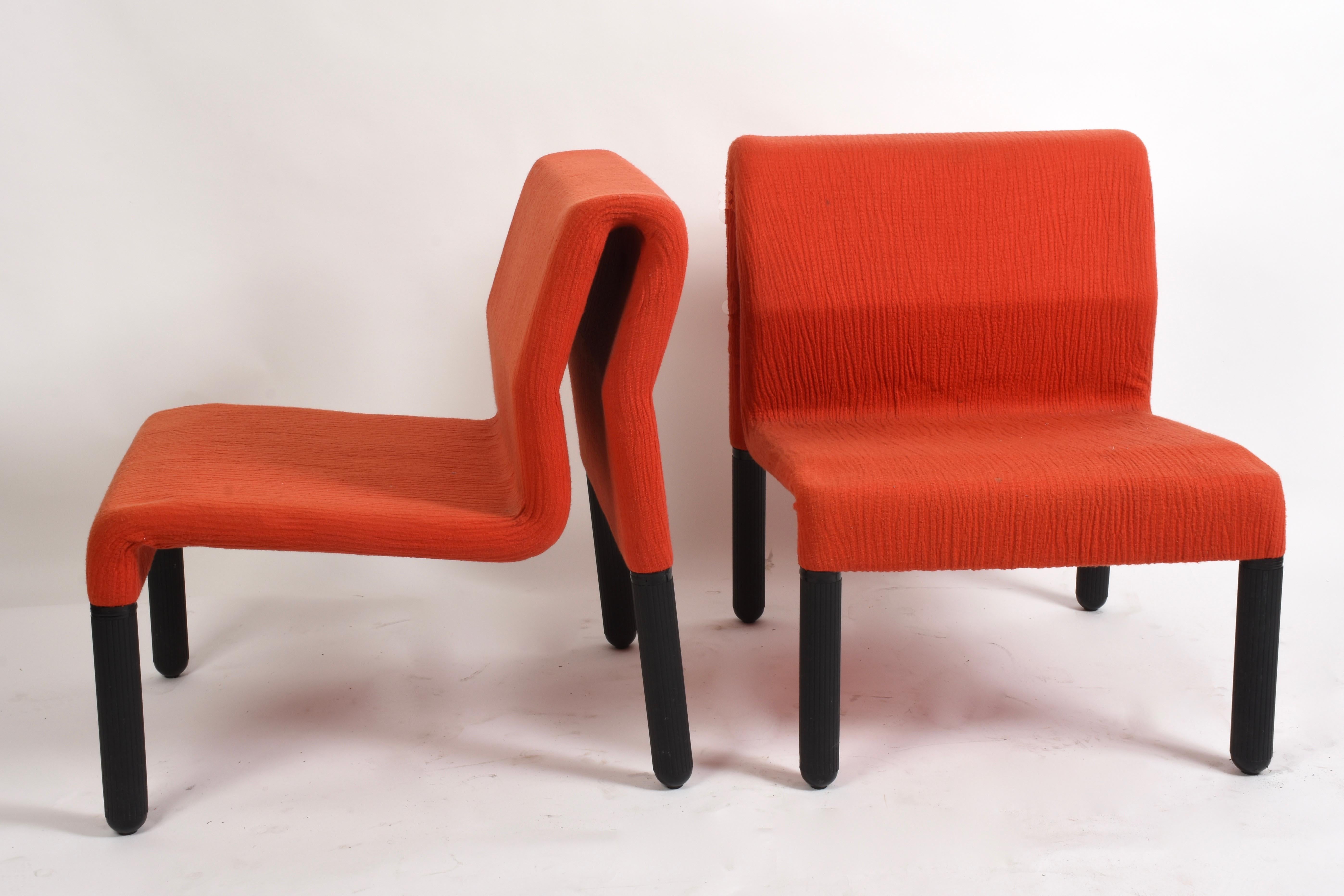 Pair of Midcentury Red Fabric and Black Plastic Italian Armchairs, Menphis 1980s For Sale 13