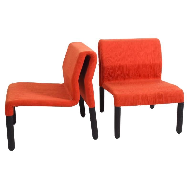Pair of Midcentury Red Fabric and Black Plastic Italian Armchairs, Menphis 1980s For Sale