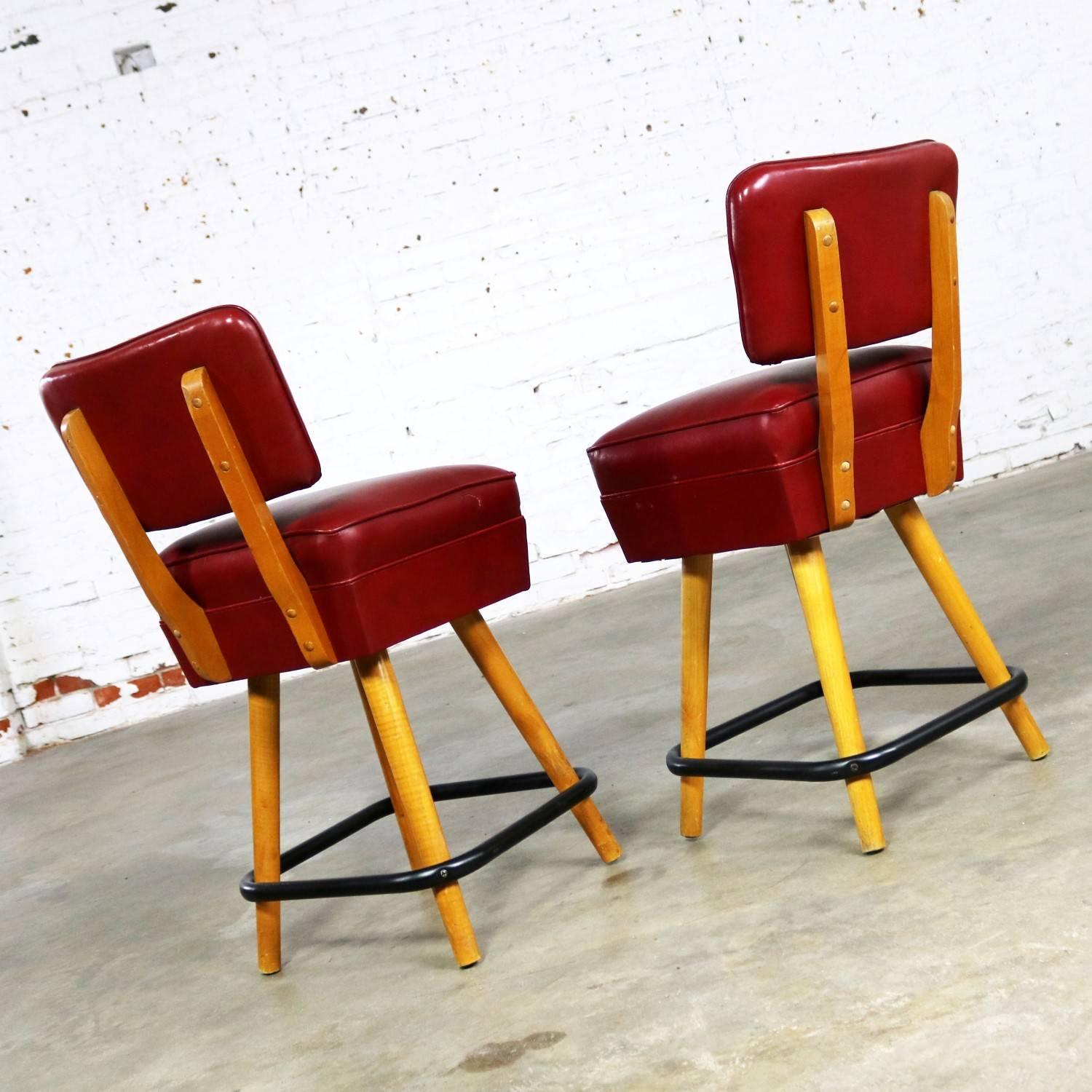 20th Century Pair of Midcentury Red Vinyl and Blonde Counter Height Bistro Bar Stools by WCI