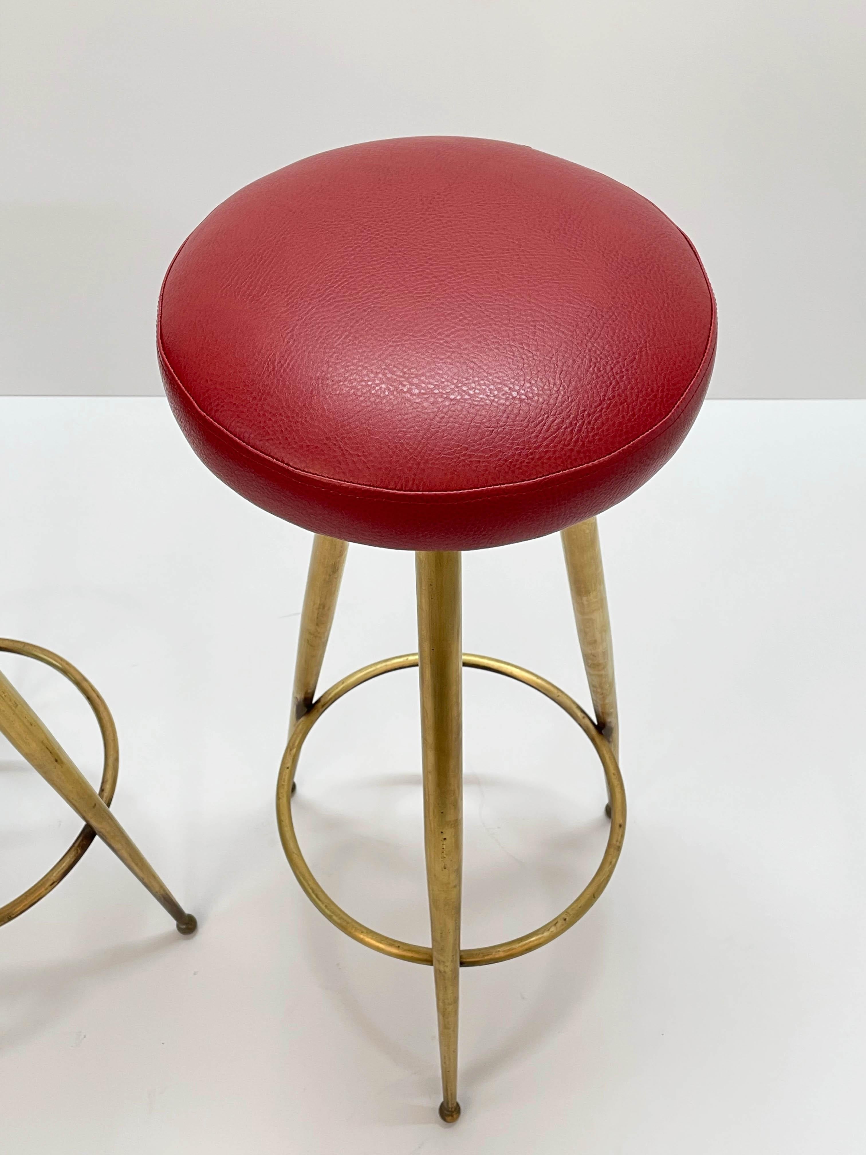 Pair of Midcentury Red Vinyl and Brass Tripod Italian Bar Stools, 1950s 10