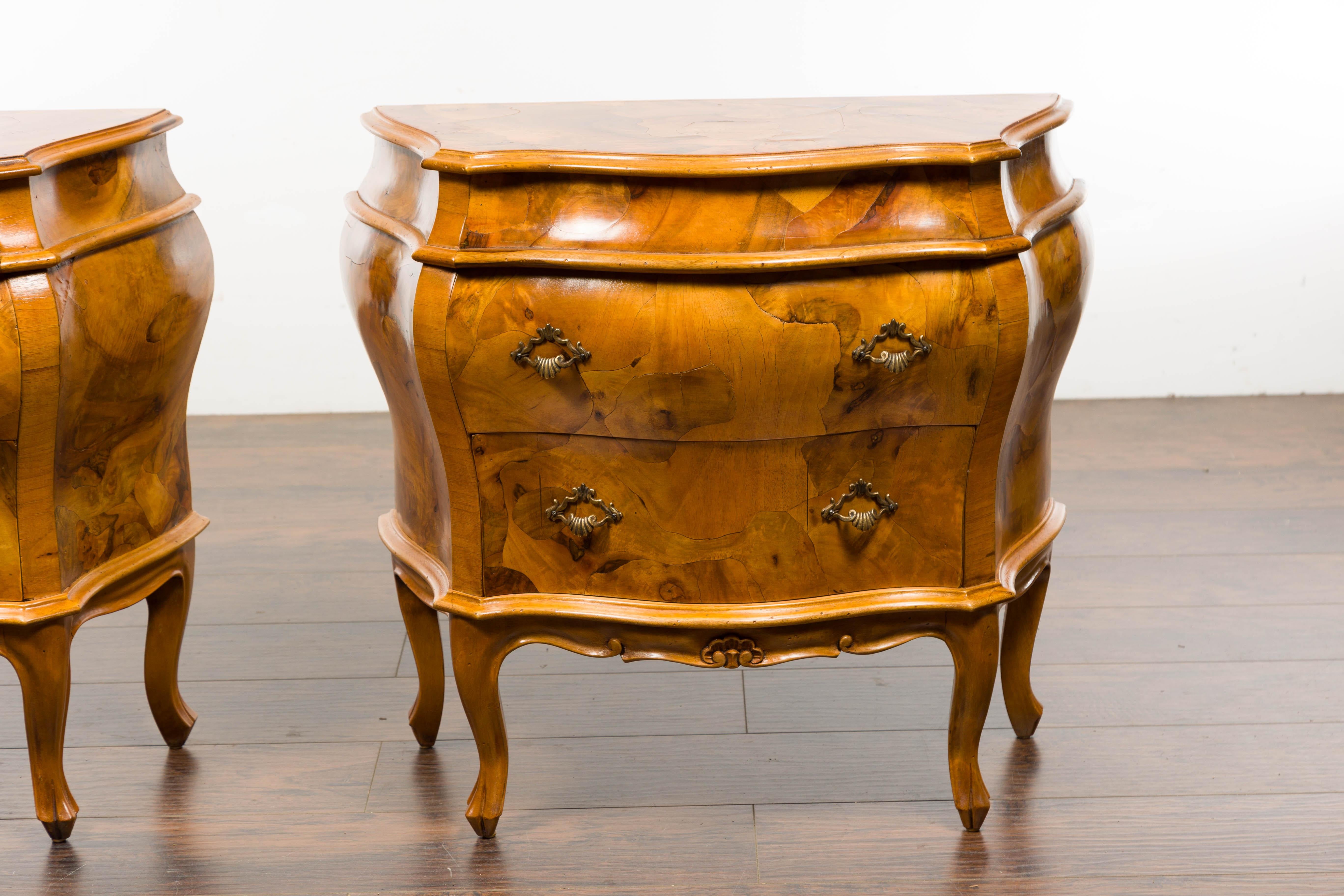 20th Century Pair of Midcentury Rococo Style Walnut Bombé Bedside Chests For Sale