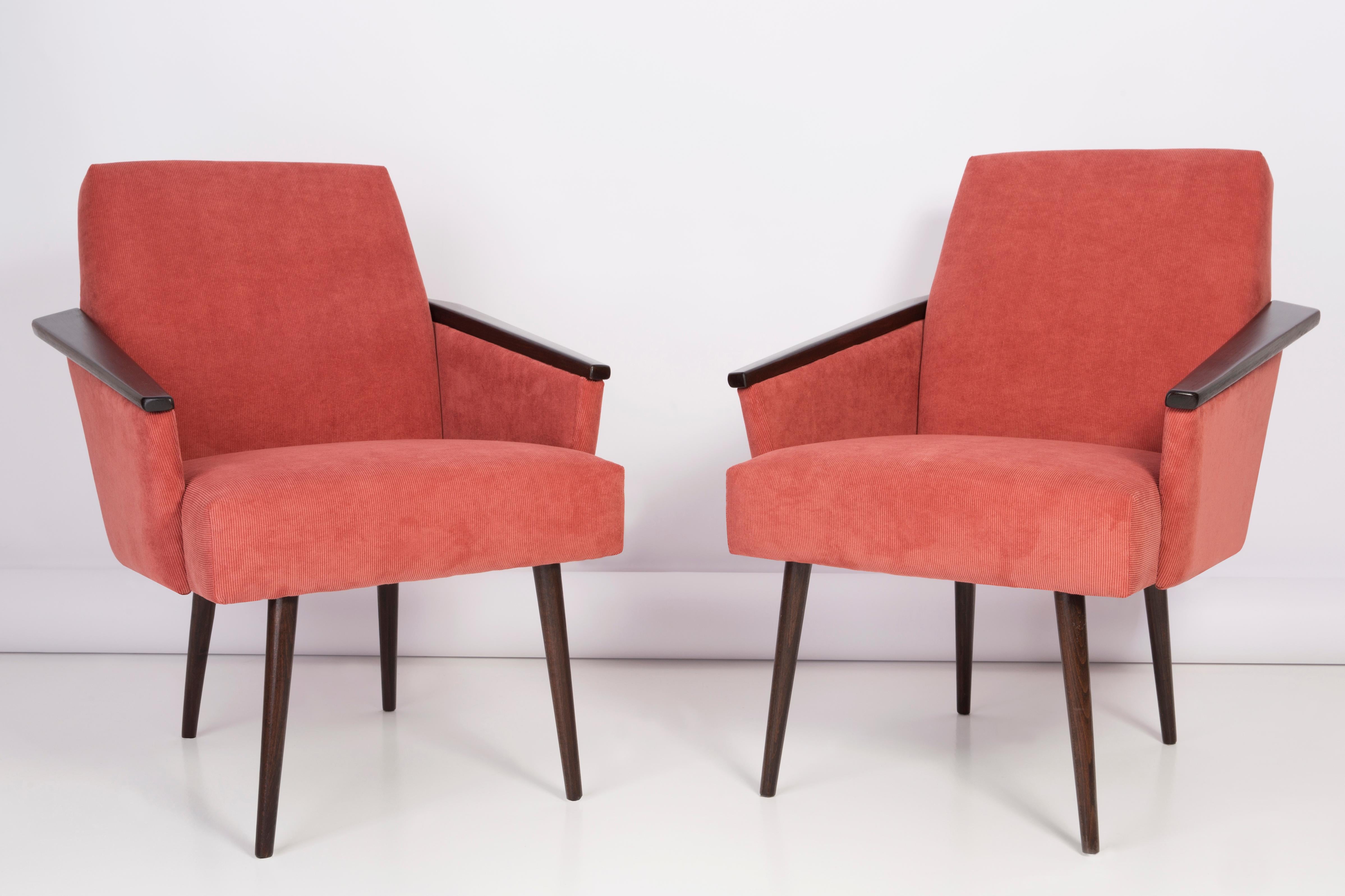 Mid-Century Modern Pair of Midcentury Rosewood Pink Corduroy Club Armchairs, 1960s For Sale