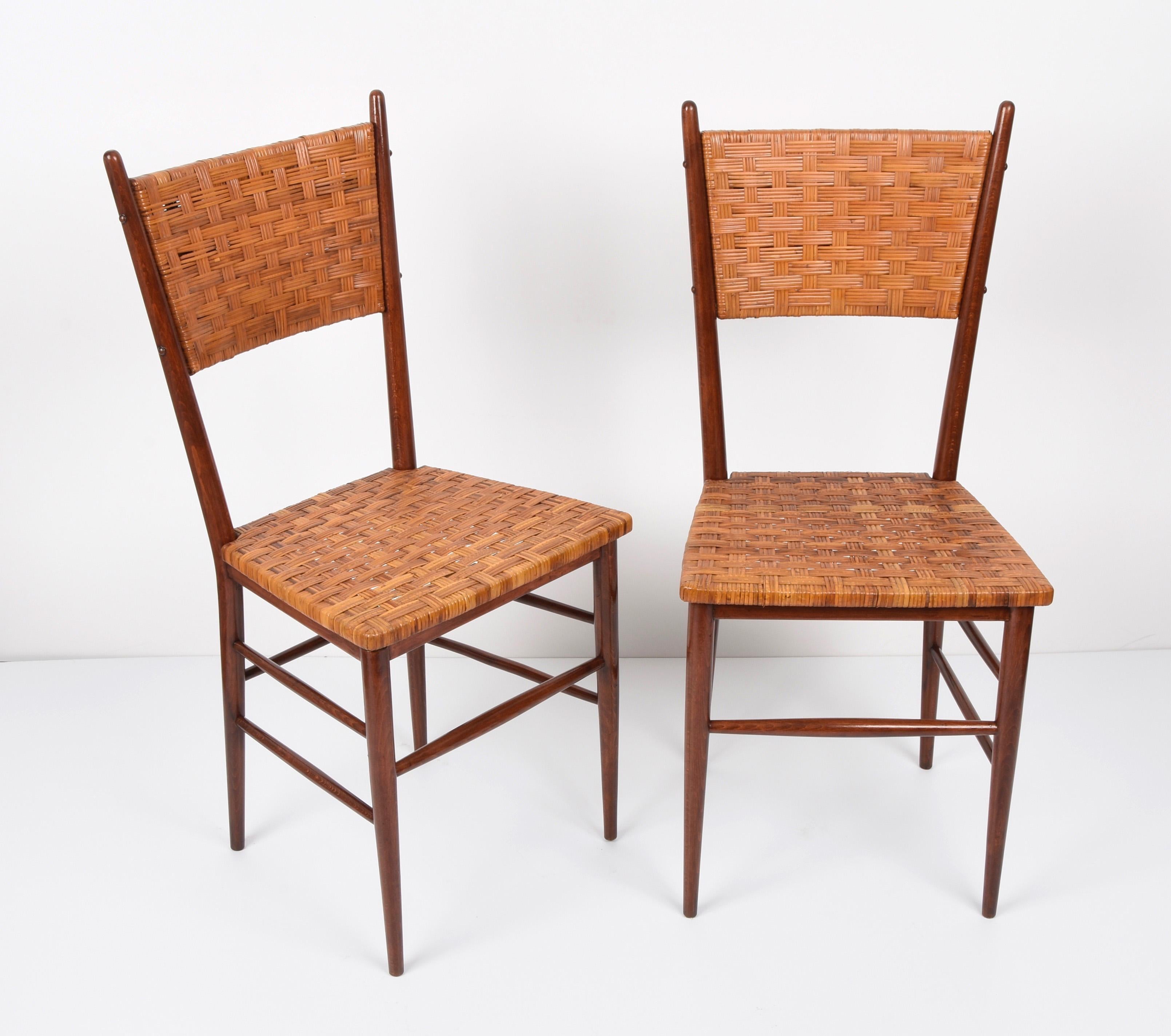 Pair of Midcentury Sanguineti Chiavari Beech Wood Italian Chairs, 1950s In Good Condition For Sale In Roma, IT