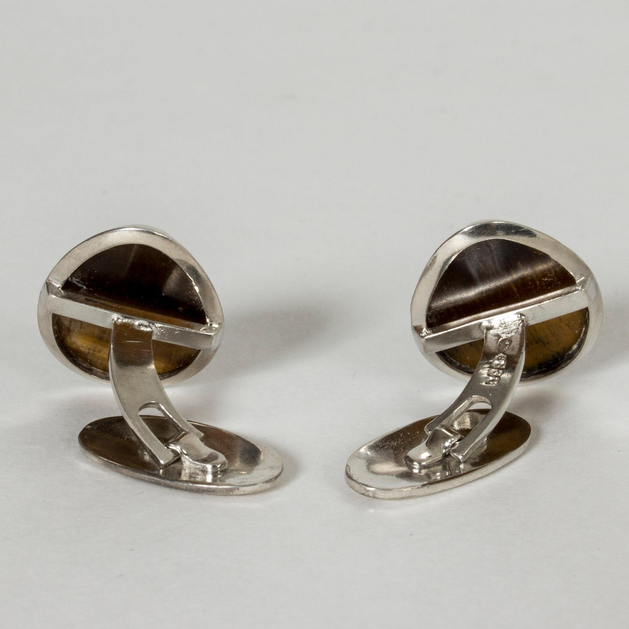 Oval Cut Pair of Midcentury Silver and Tigereye Cufflinks, Sweden, 1960s