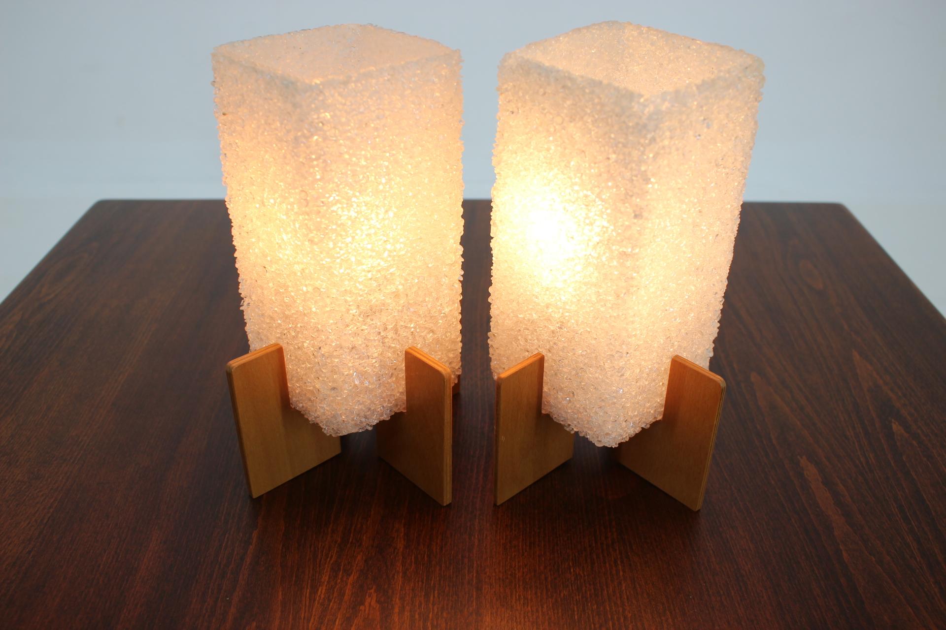 Late 20th Century Pair of Midcentury Space Age Table Lamps 