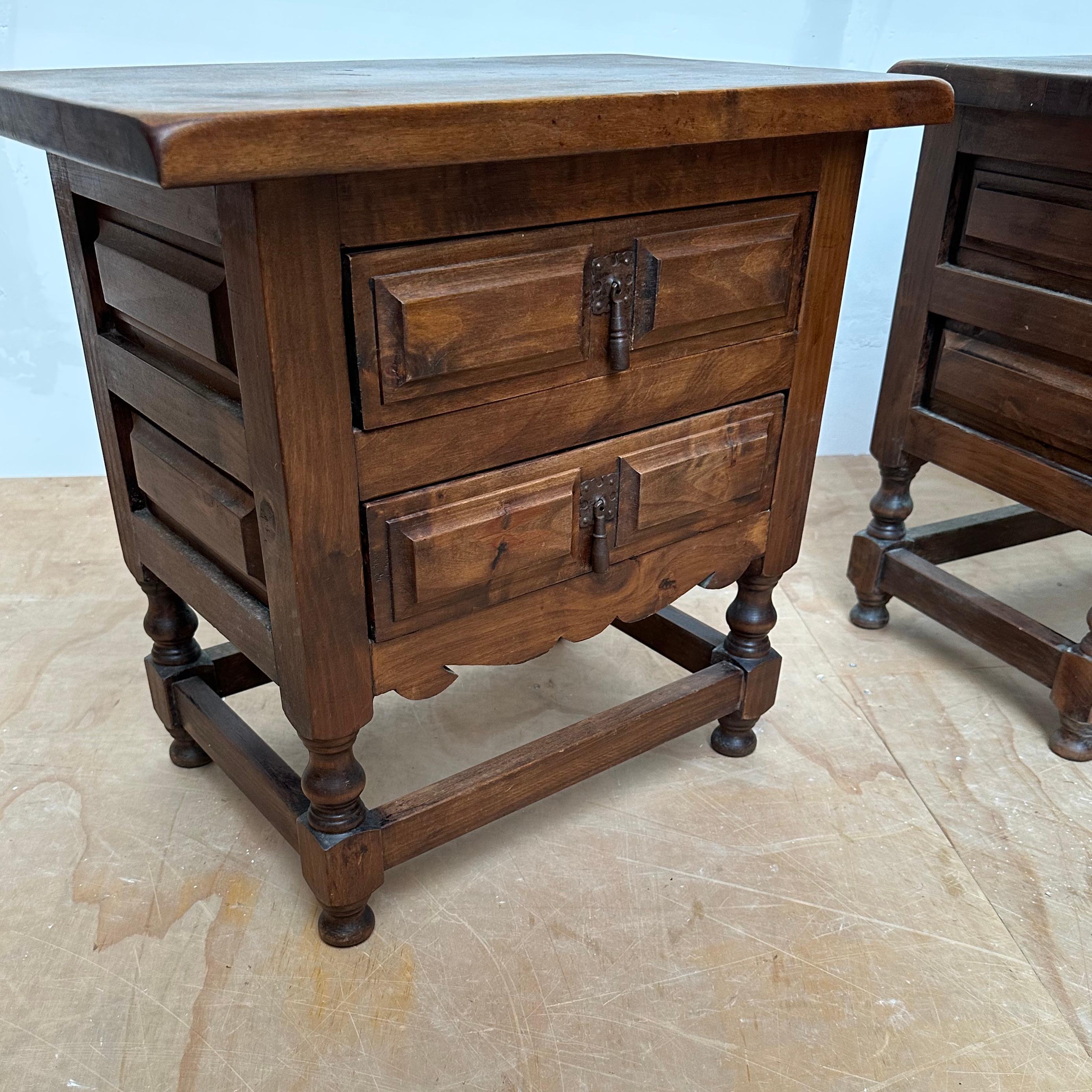 Wood Pair of Midcentury Spanish Hacienda Style Two-Drawers Bedside Tables Nightstands For Sale