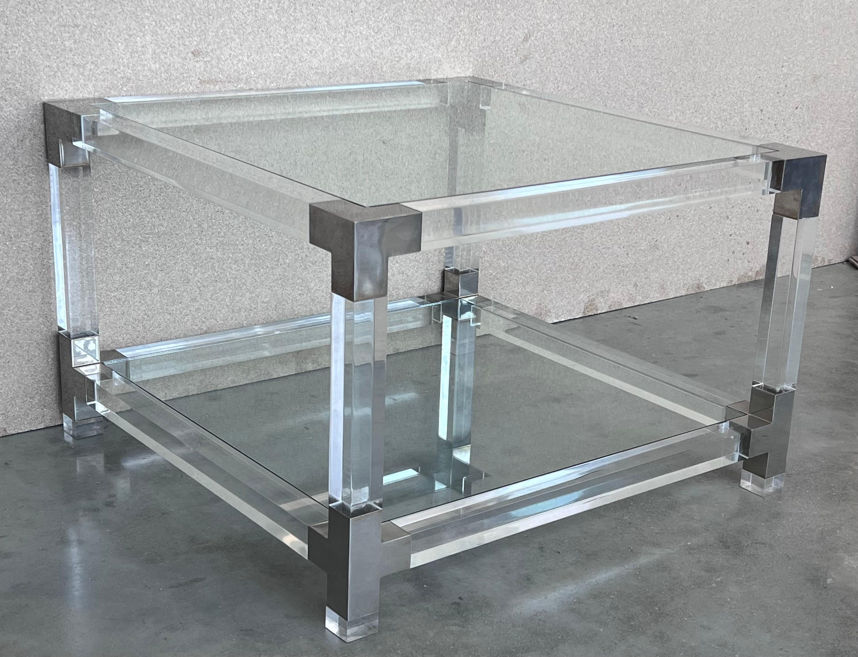 Pair of Midcentury Square Lucite Coffee Tables with Chromed Metal Details In Good Condition In Miami, FL