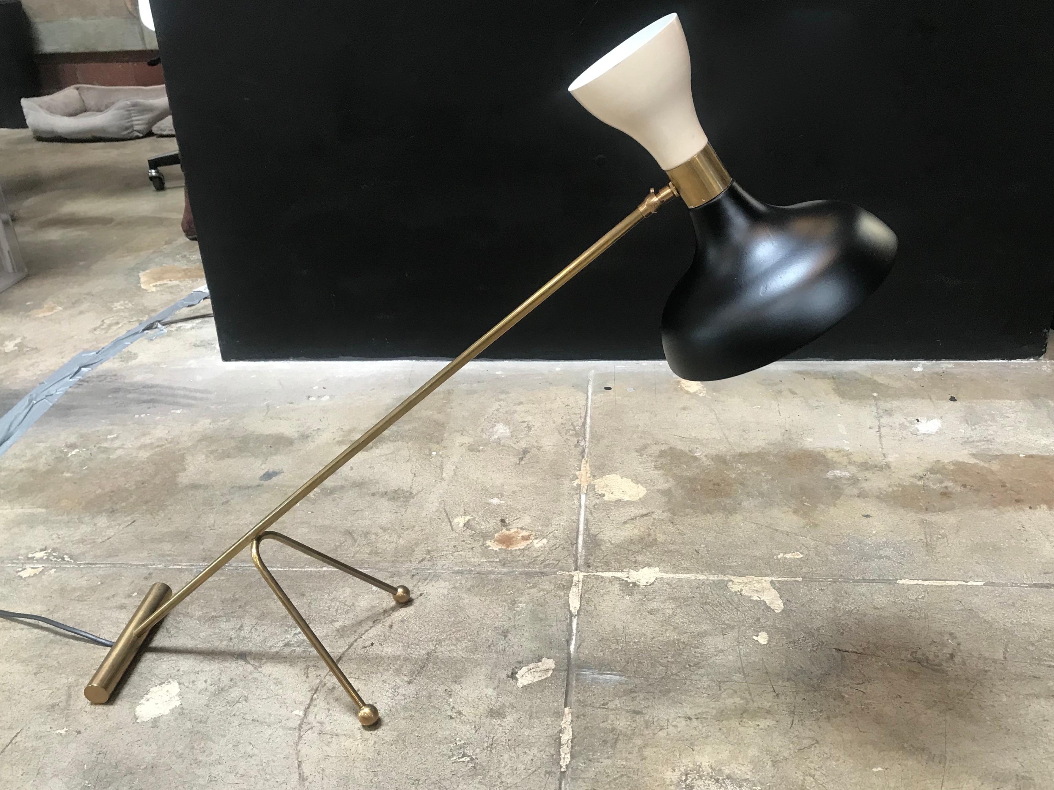 Anodized Pair of Midcentury Stilnovo Style Adjustable Black/White Table Lamps in Brass For Sale