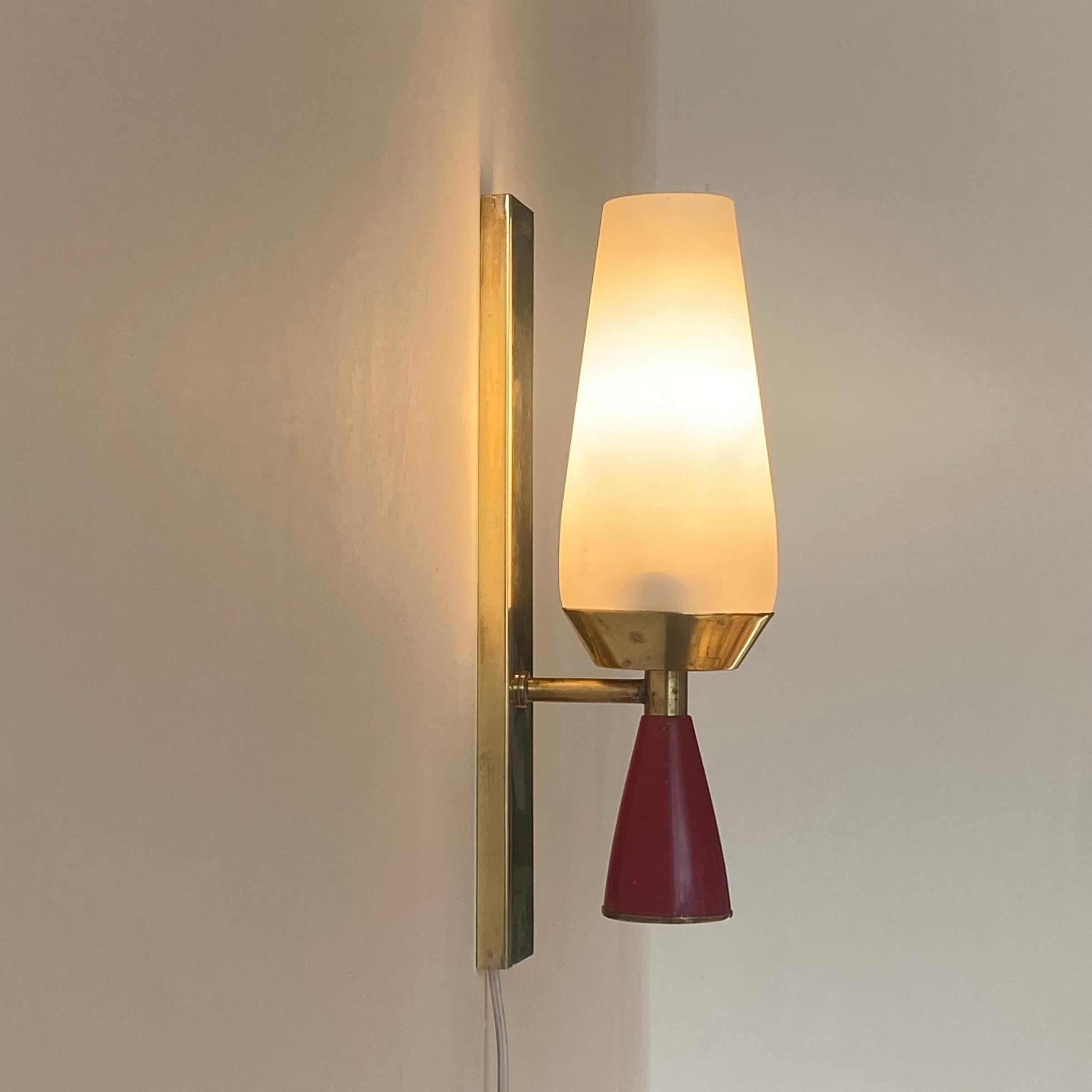 Pareja de candelabros de estilo Stilnovo de mediados de siglo, Italia Años 60 en venta 1