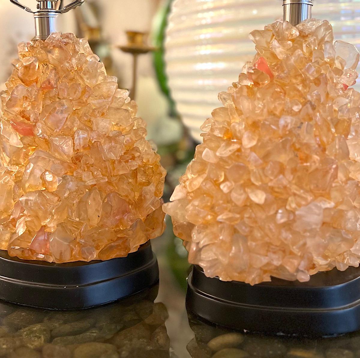 A pair of French circa 1980's tumbled quartz table lamps.

Measurements:
Height of body: 10