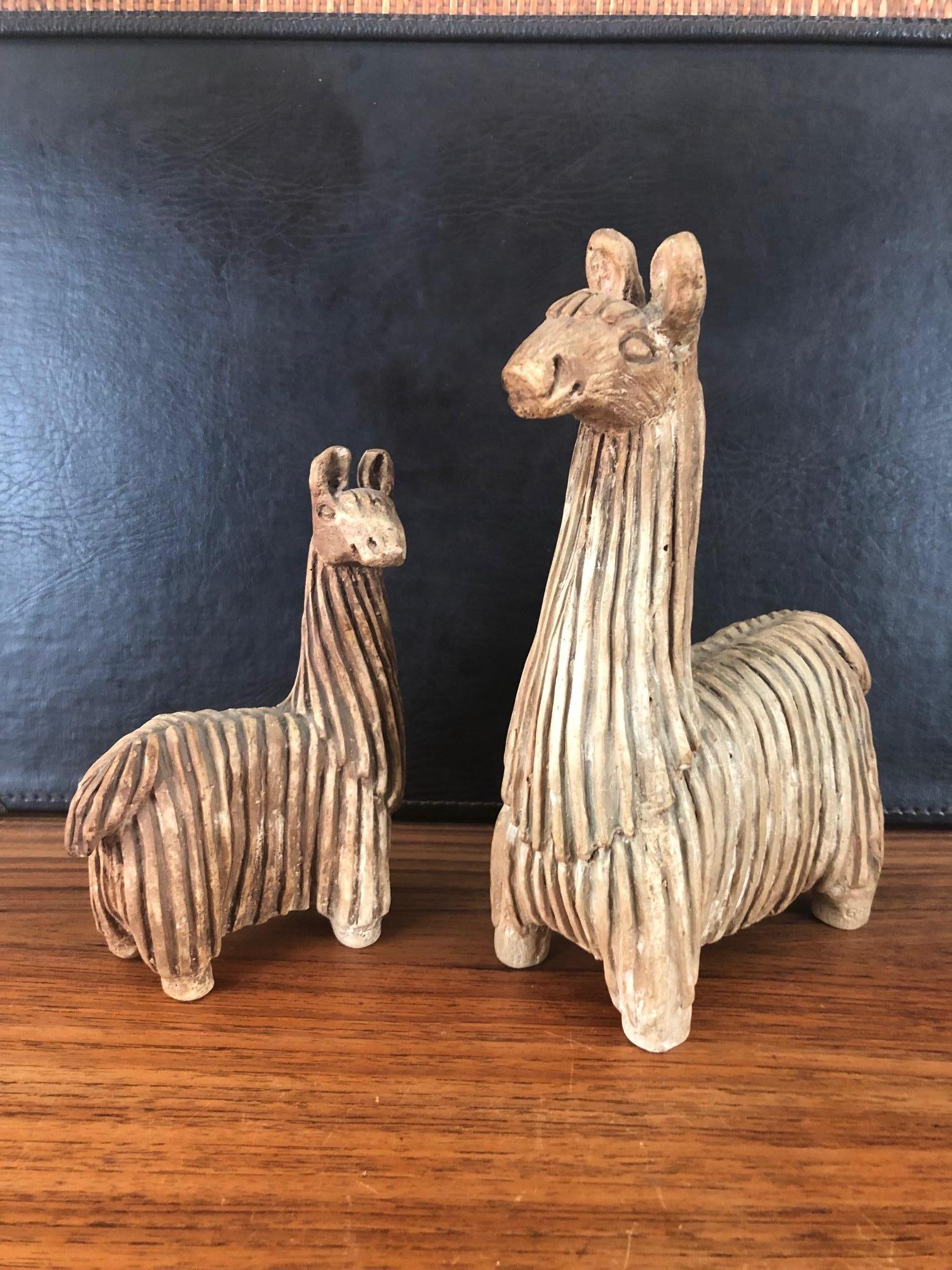 Pair of Midcentury Stoneware Llamas by Fabbri Art Company 5