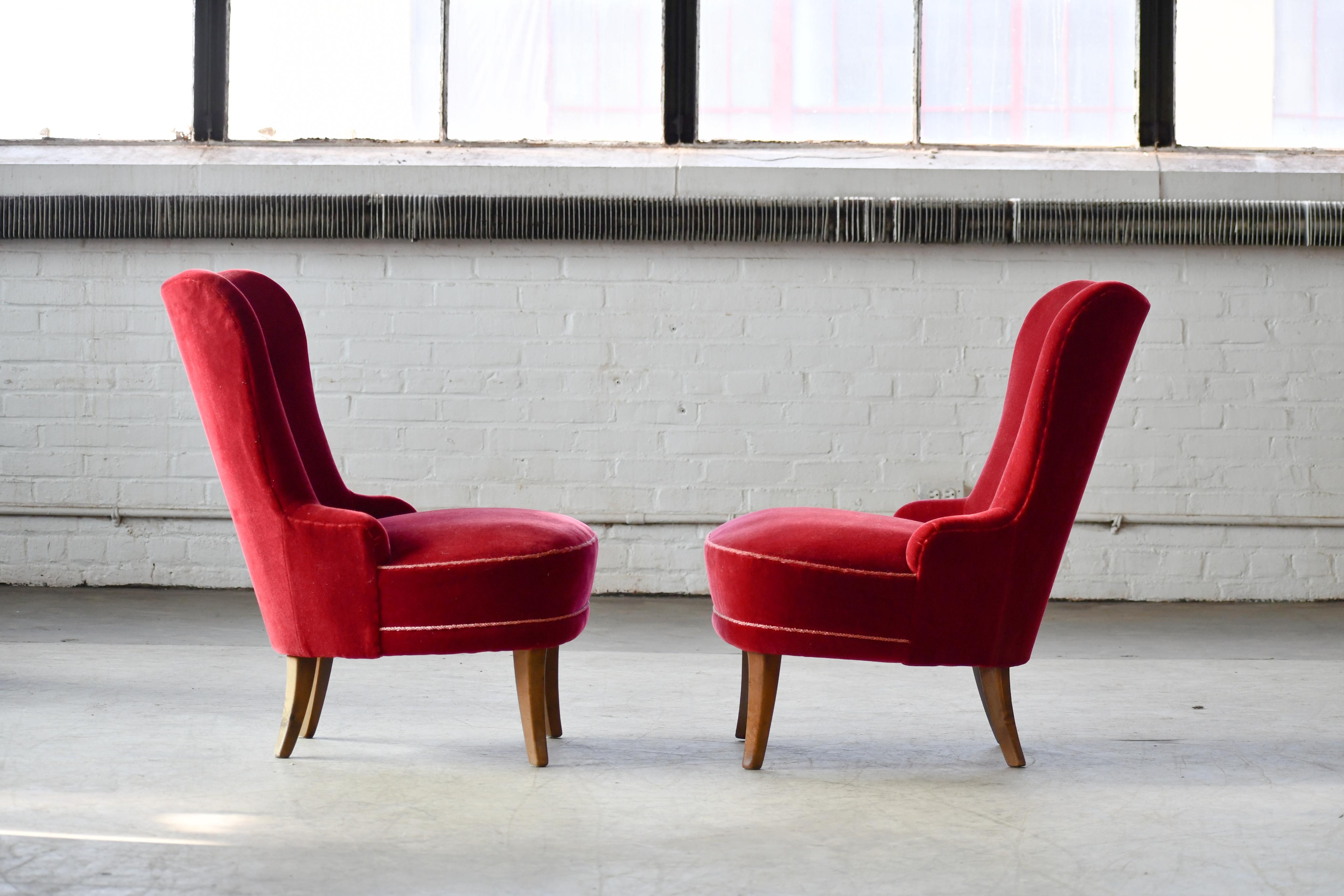 Pair of Midcentury Swedish Slipper Chairs in Mahogany and Red Velvet, circa 1950 6