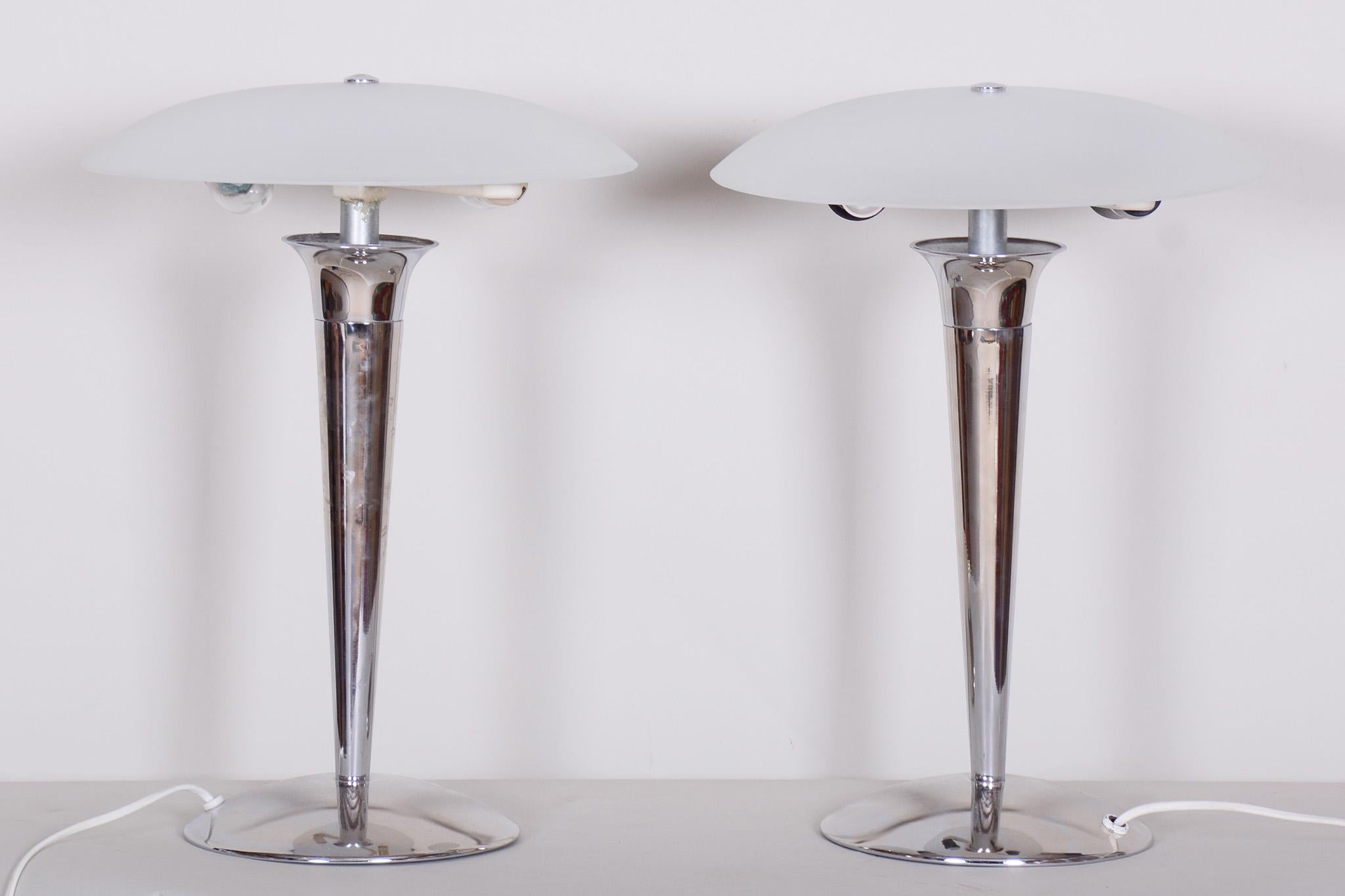 Pair of Midcentury Table Lamps, Chrome-Plated Steel, Milk Glass, Germany, 1950s For Sale 1