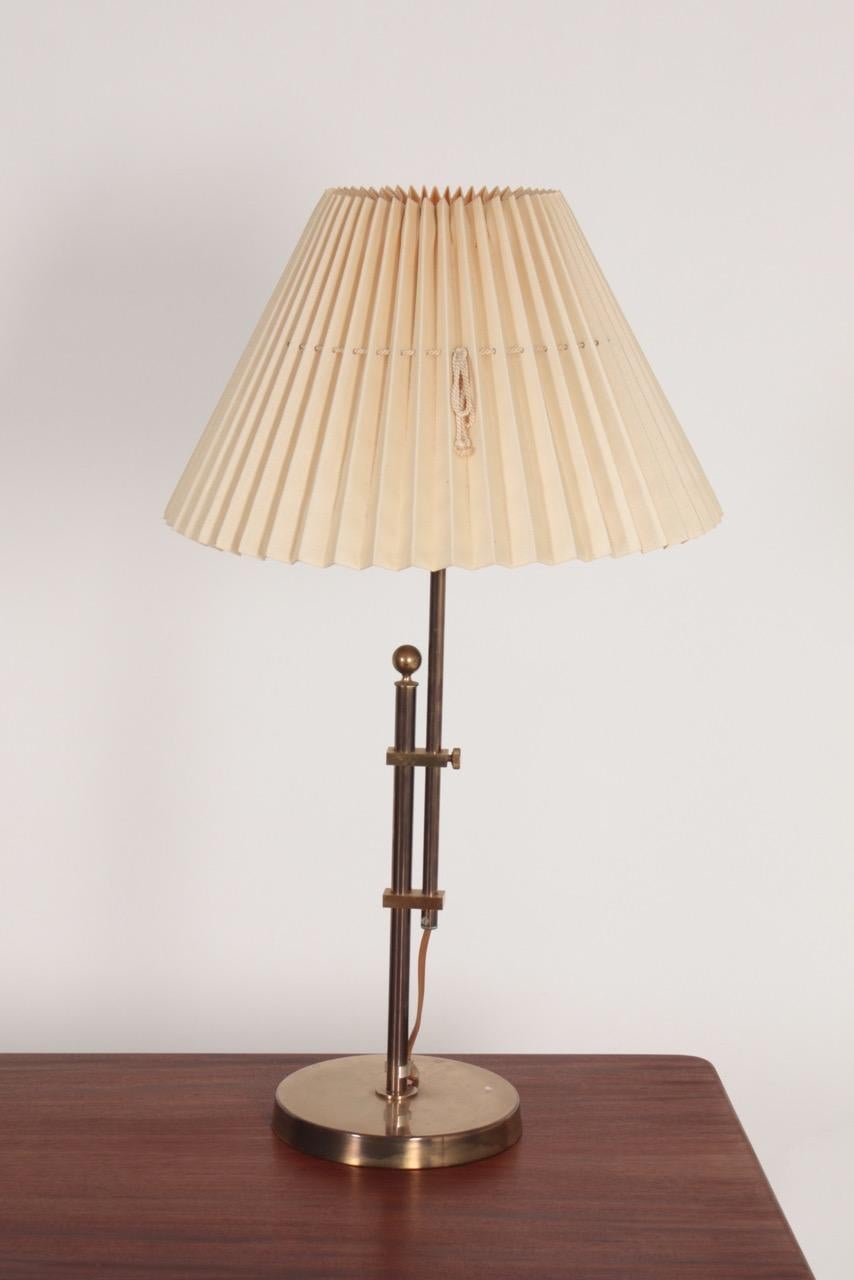 Pair of Midcentury Table Lamps in Brass by Bergboms, Swedish Modern, 1950s In Good Condition In Lejre, DK