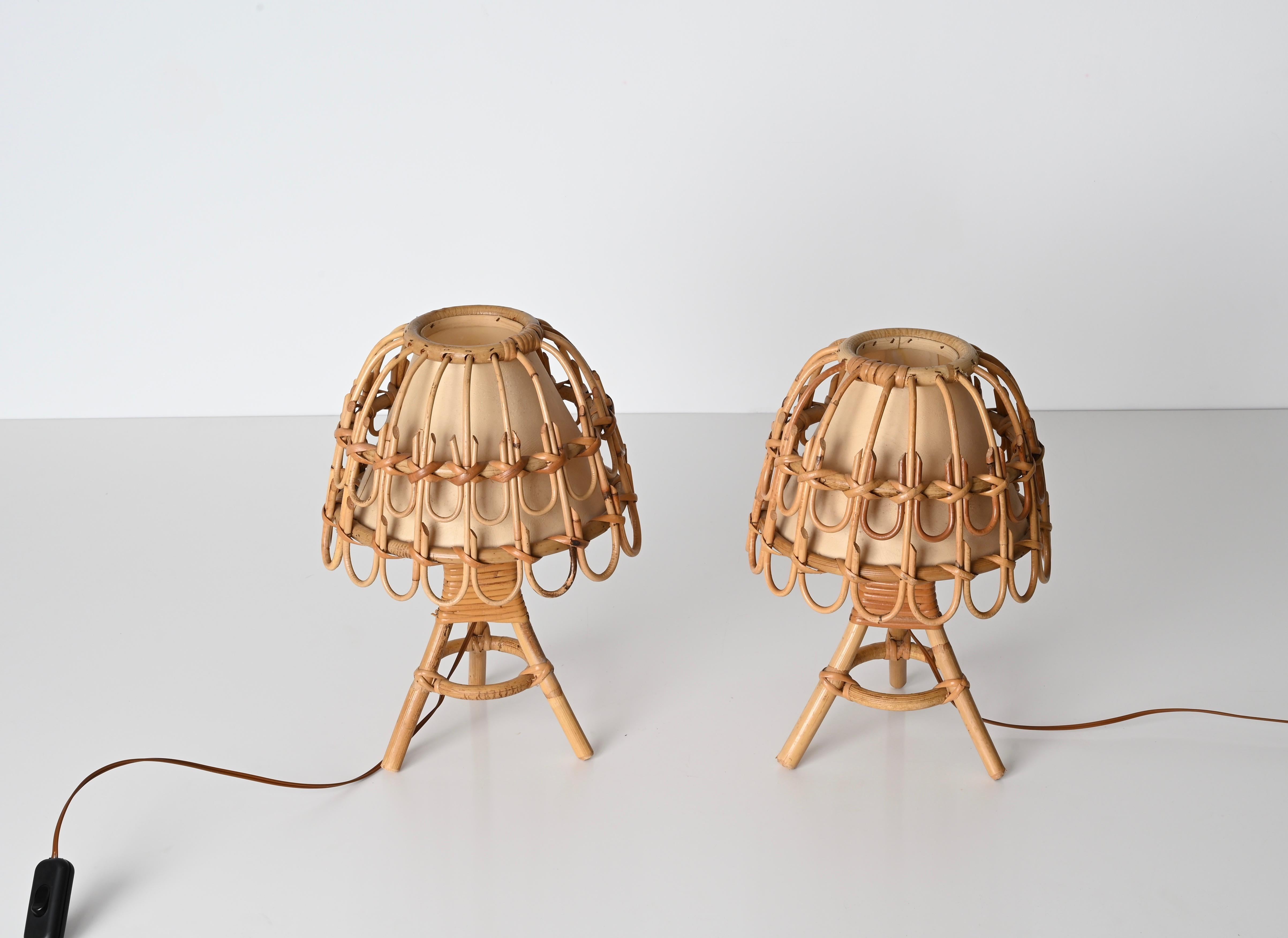 Paire de lampes de bureau du milieu du siècle dernier en rotin et osier, Louis Sognot, France, années 1960 4