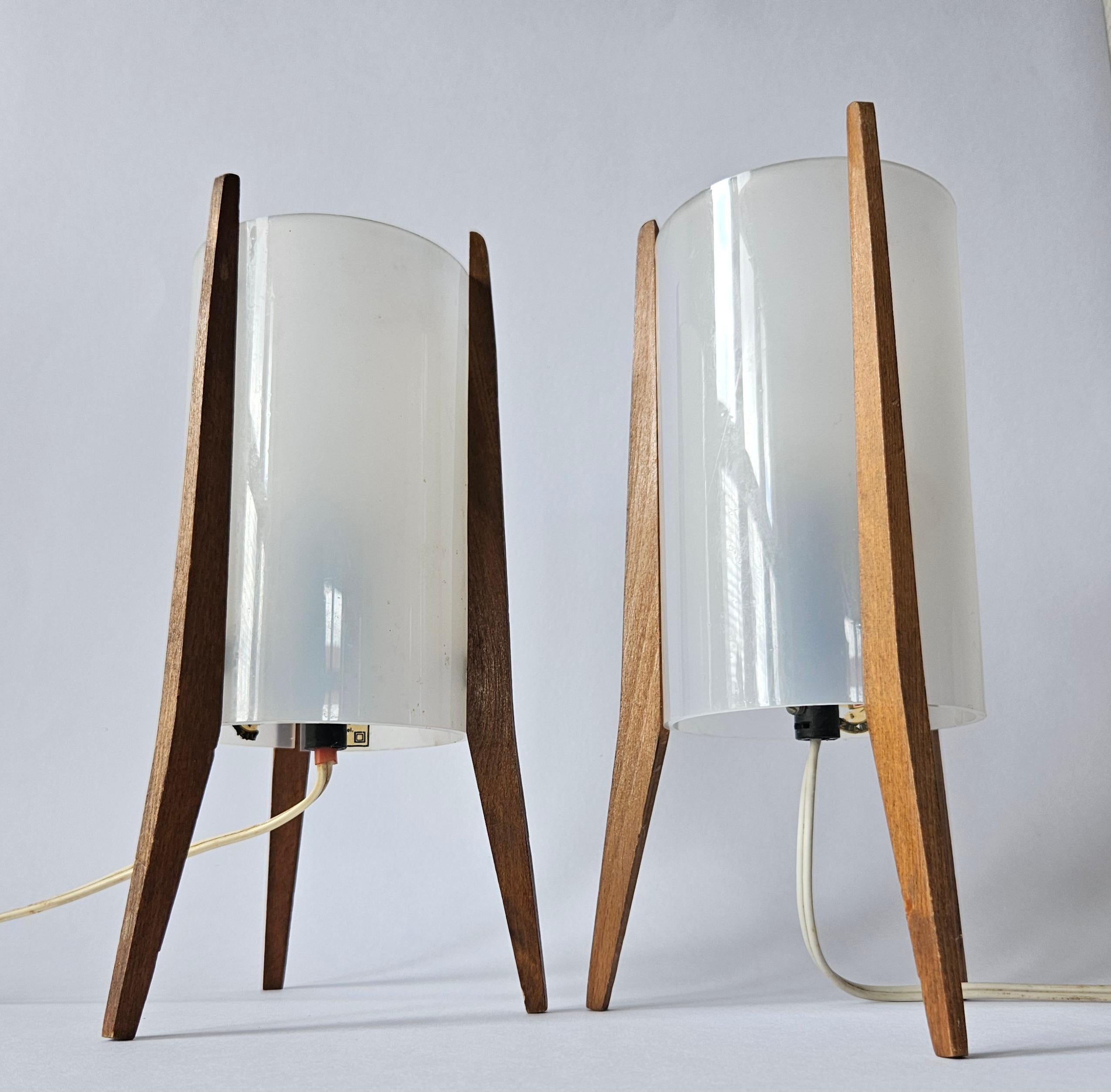 Pair of Midcentury Table Lamps Pokrok Zilina, Tripod, Rocket, 1970s For Sale 4