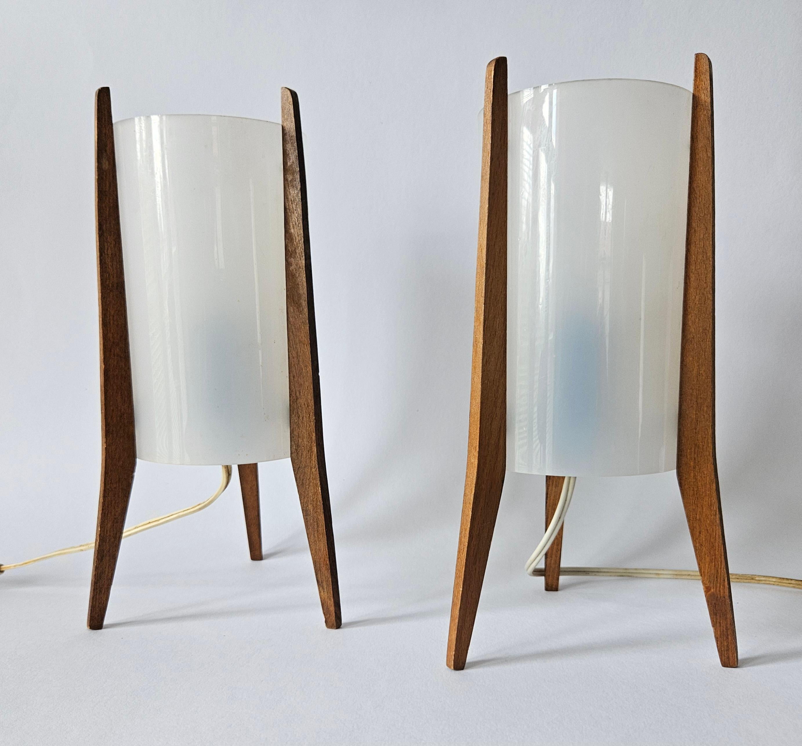 Pair of Midcentury Table Lamps Pokrok Zilina, Tripod, Rocket, 1970s For Sale 1