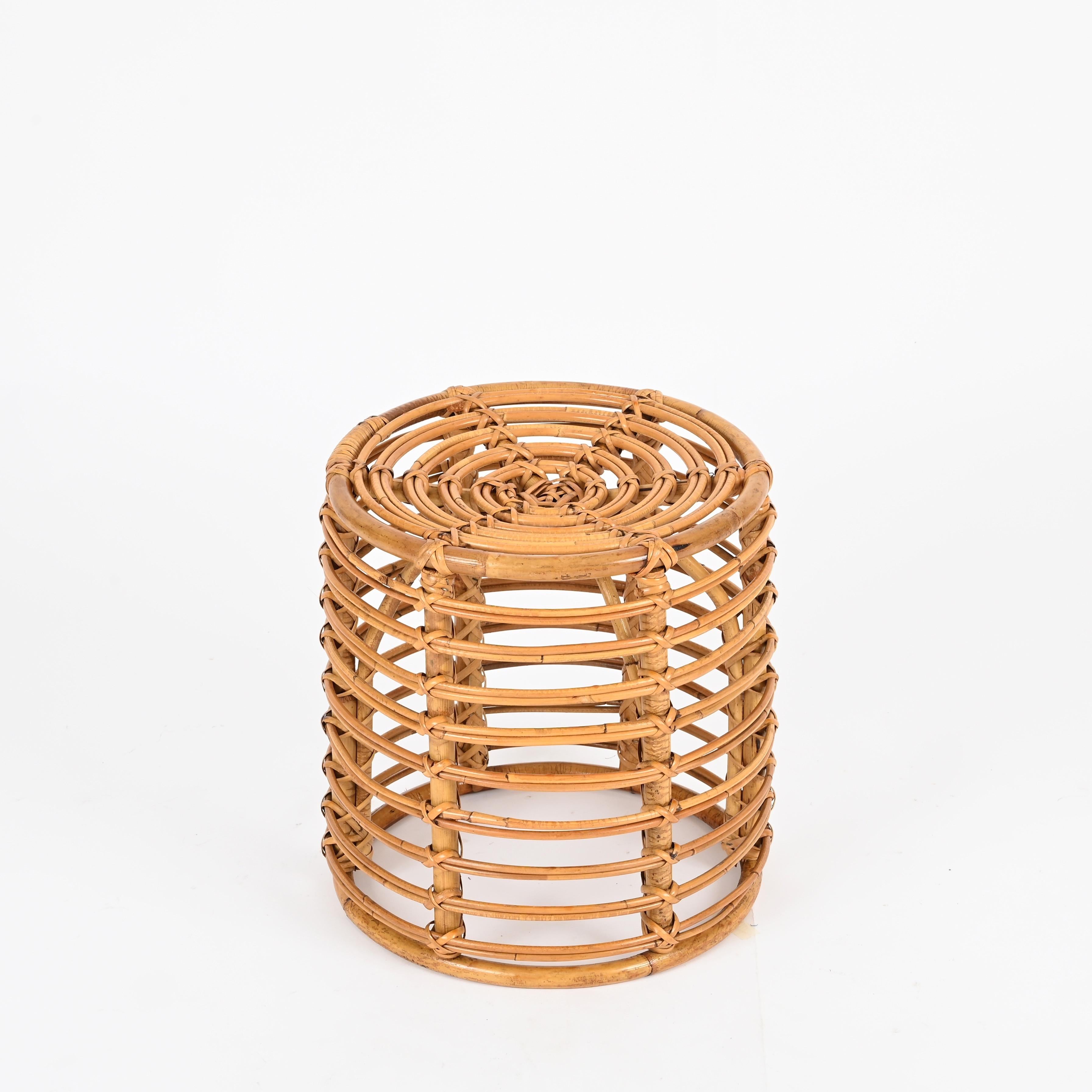 Coppia di sgabelli pouf Tito Agnoli in rattan e bambù, Italia 1960 in vendita 1
