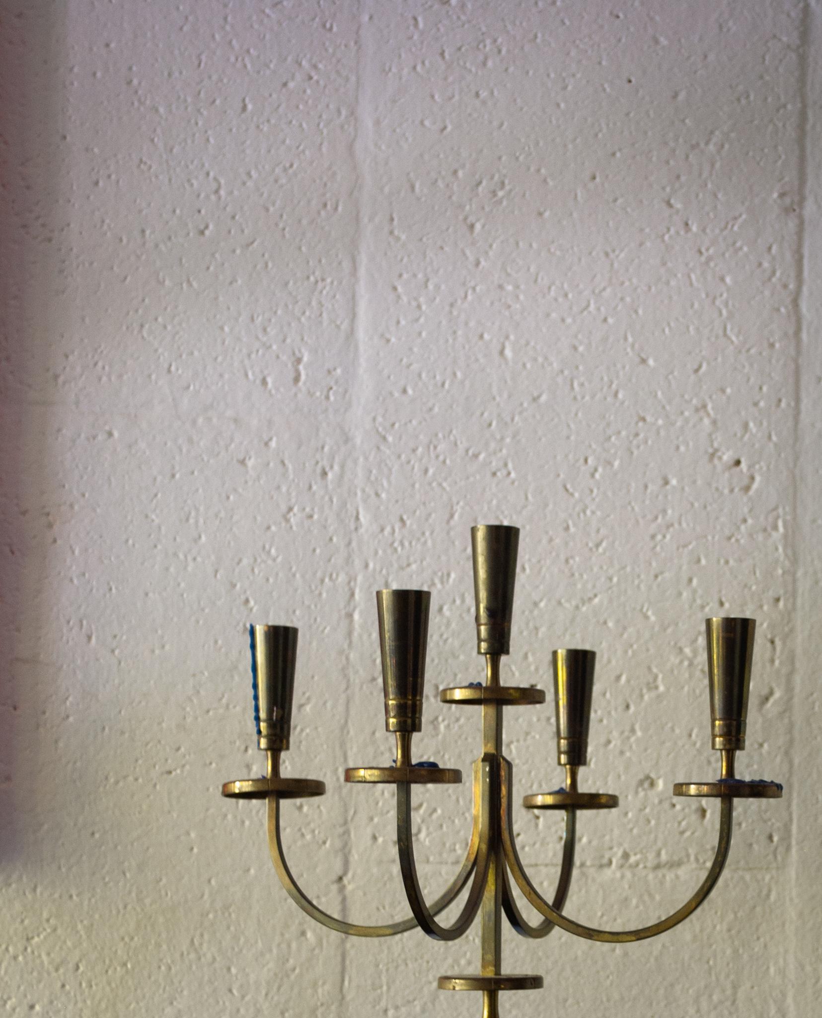 Mid-Century Modern Pair of Midcentury Tommi Parzinger Candelabras for Dorlyn Silversmiths For Sale