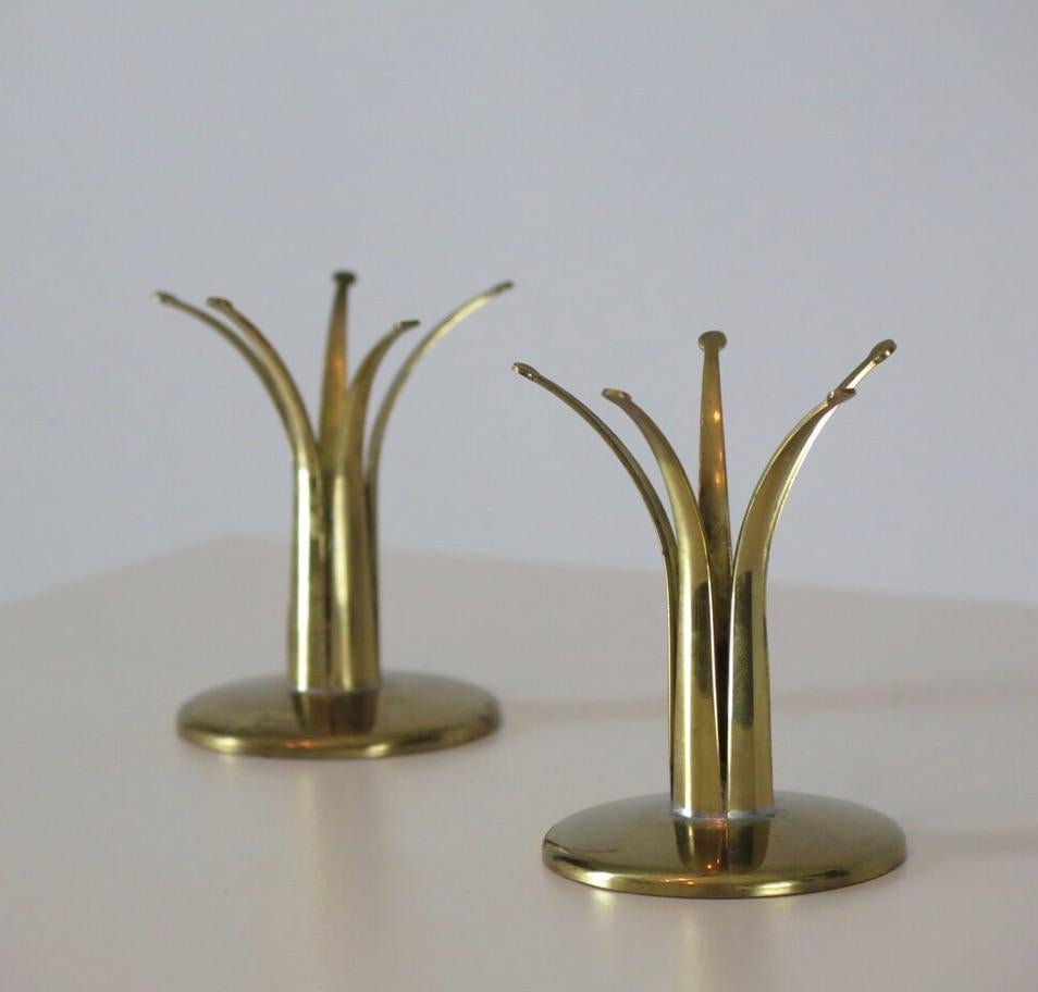 Pair of Midcentury Tulip Candleholders For Sale 3
