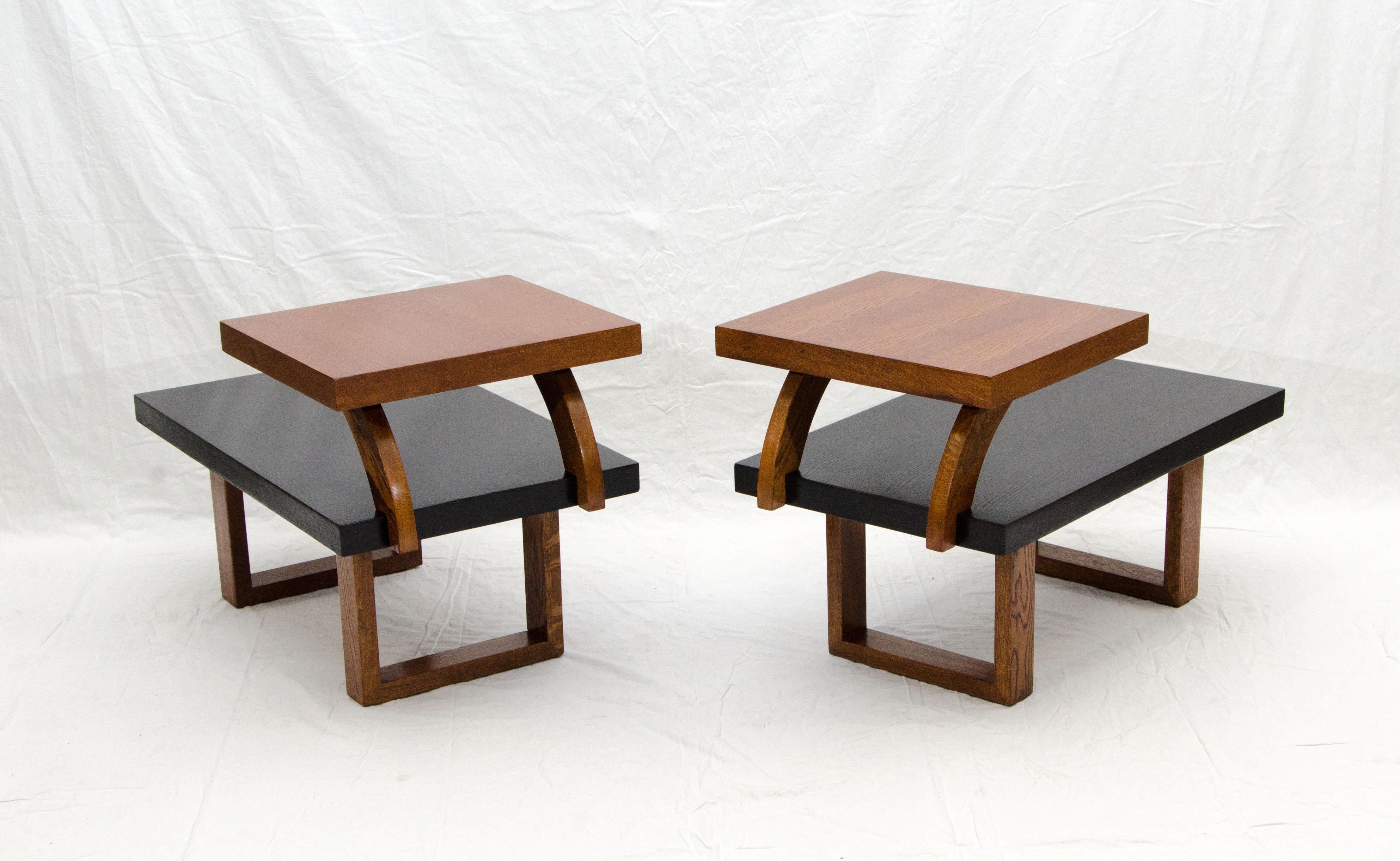 Mid-Century Modern Pair of Midcentury Two-Tier Oak Two-Tone End Tables in Paul Laszlo Style