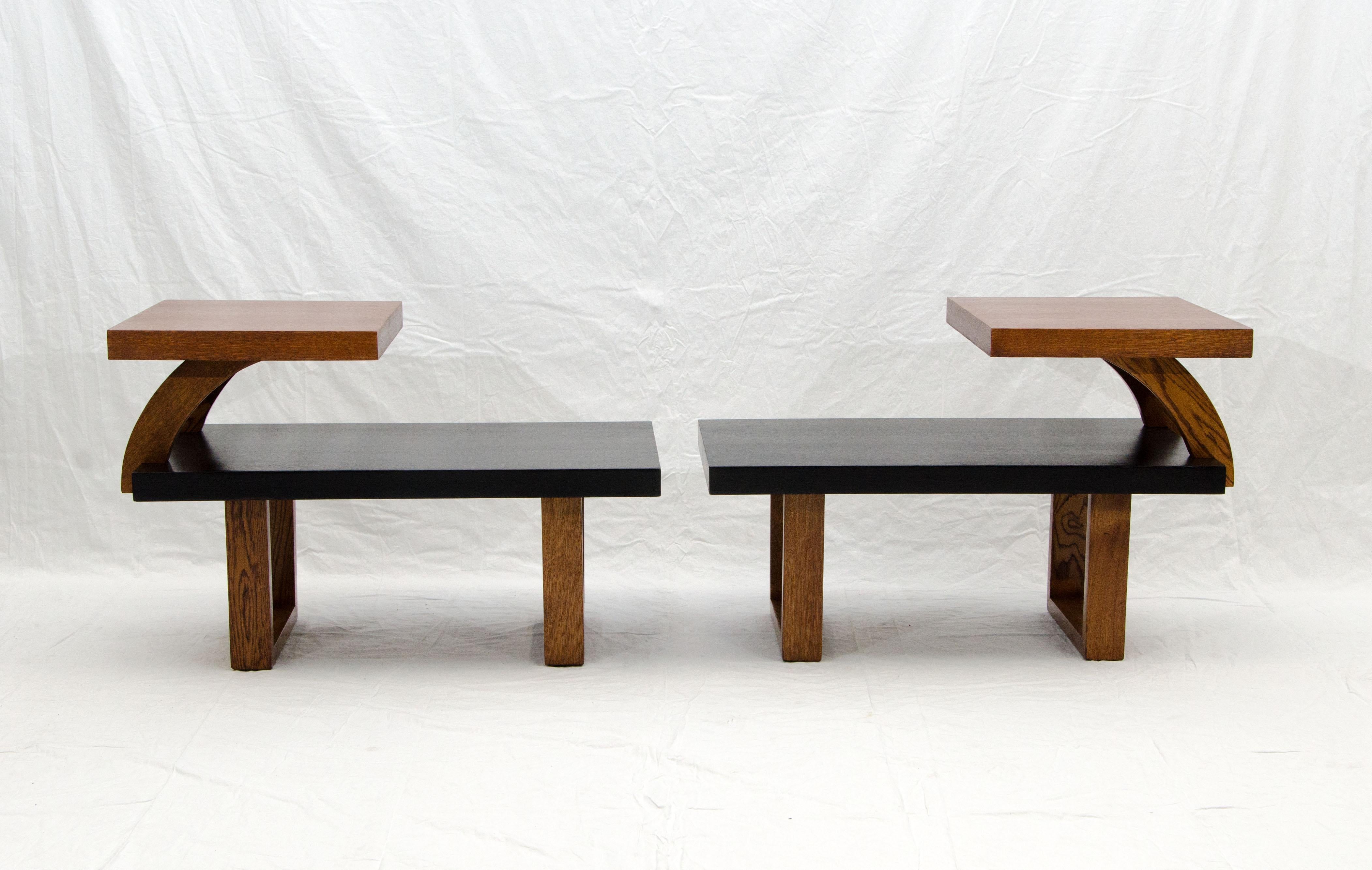 American Pair of Midcentury Two-Tier Oak Two-Tone End Tables in Paul Laszlo Style