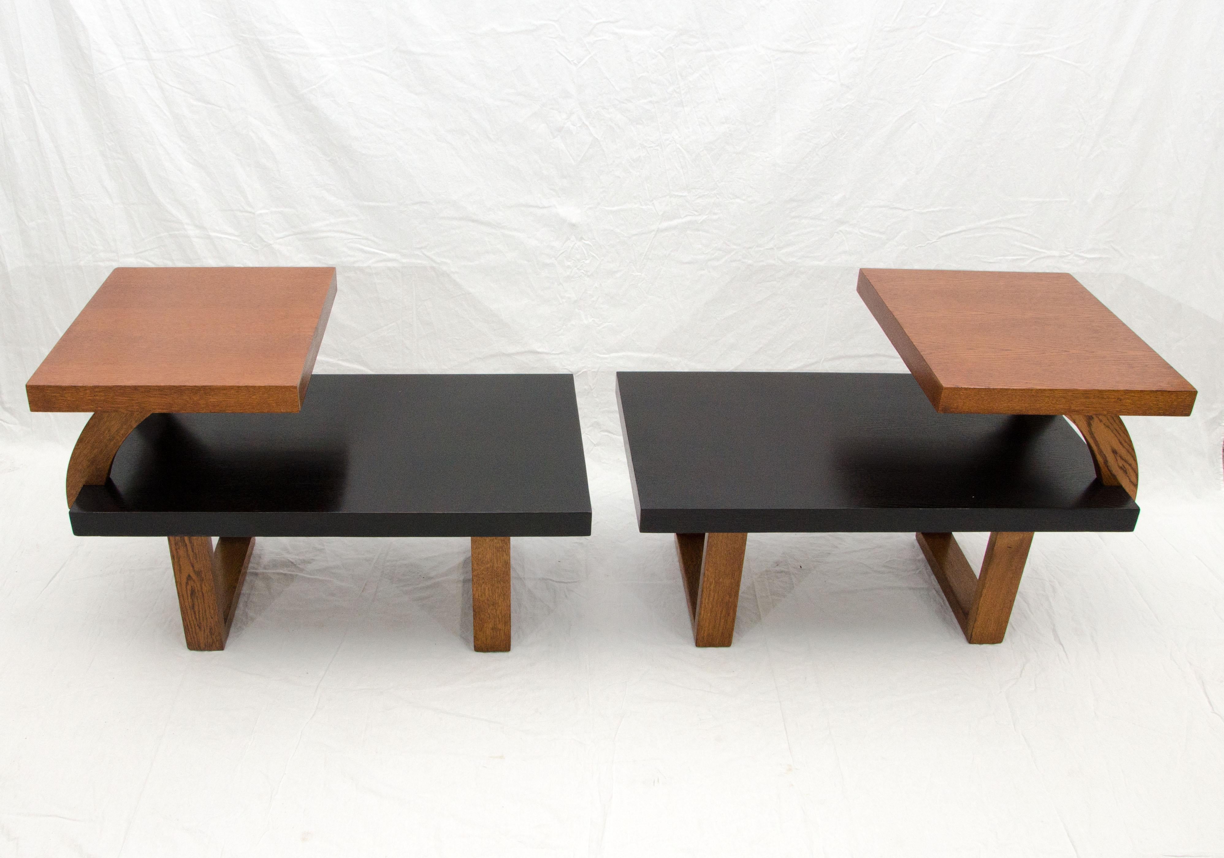 Pair of Midcentury Two-Tier Oak Two-Tone End Tables in Paul Laszlo Style 2
