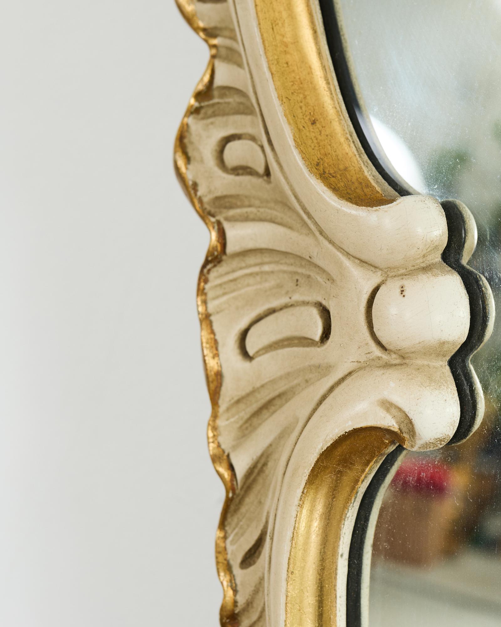 Pair of Midcentury Venetian Style Lacquered Cartouche Mirrors For Sale 2