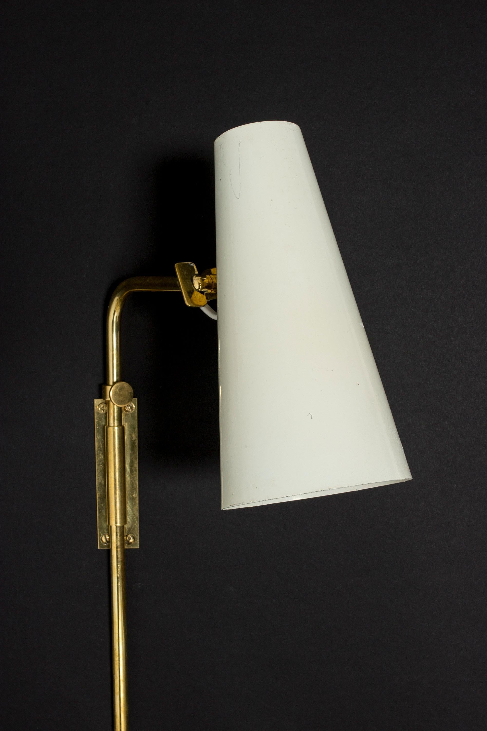 Mid-20th Century Pair of Midcentury Wall Lamps 