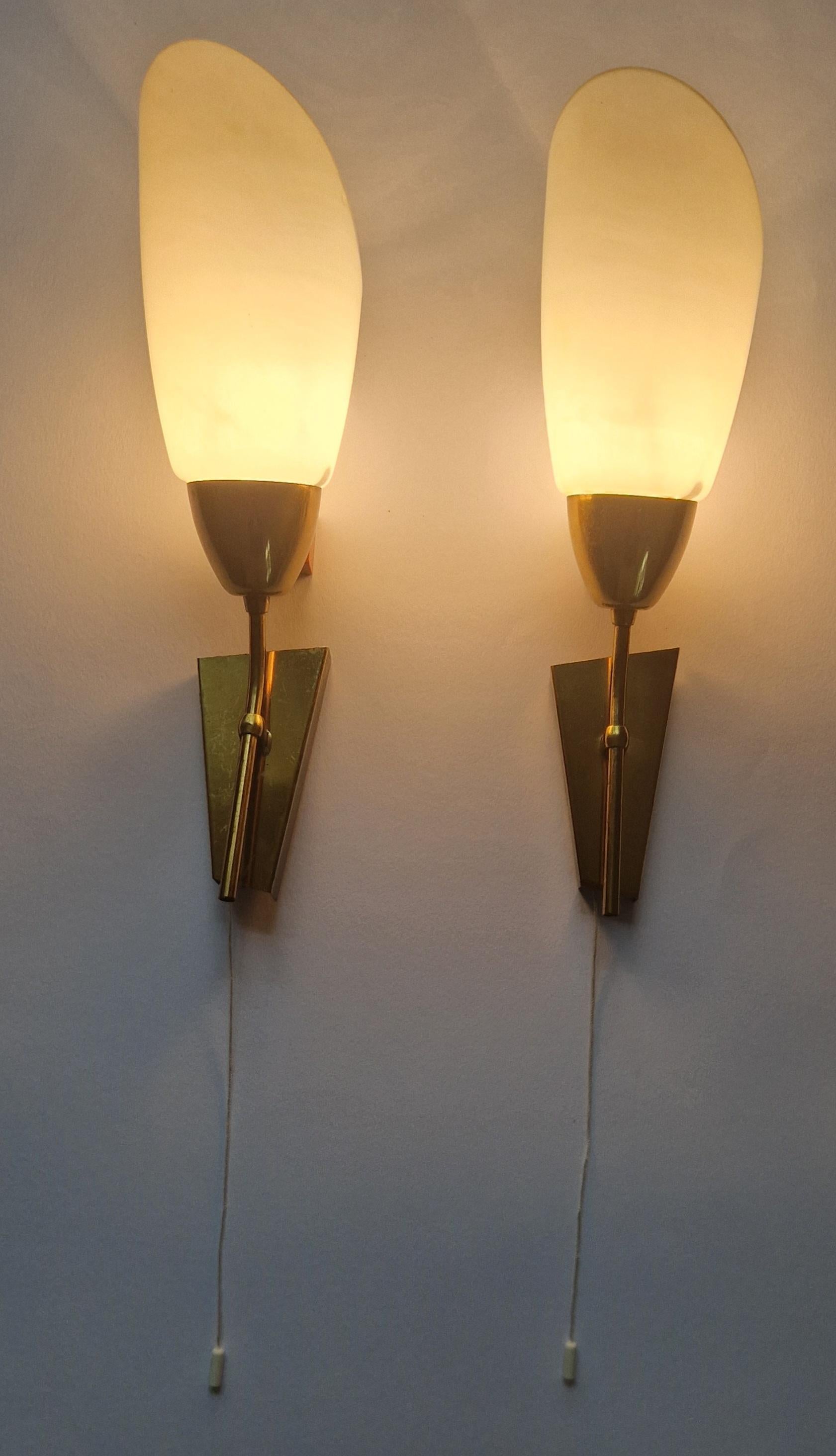 Paire de lampes murales du milieu du siècle Kamenicky Senov, 1970 en vente 3
