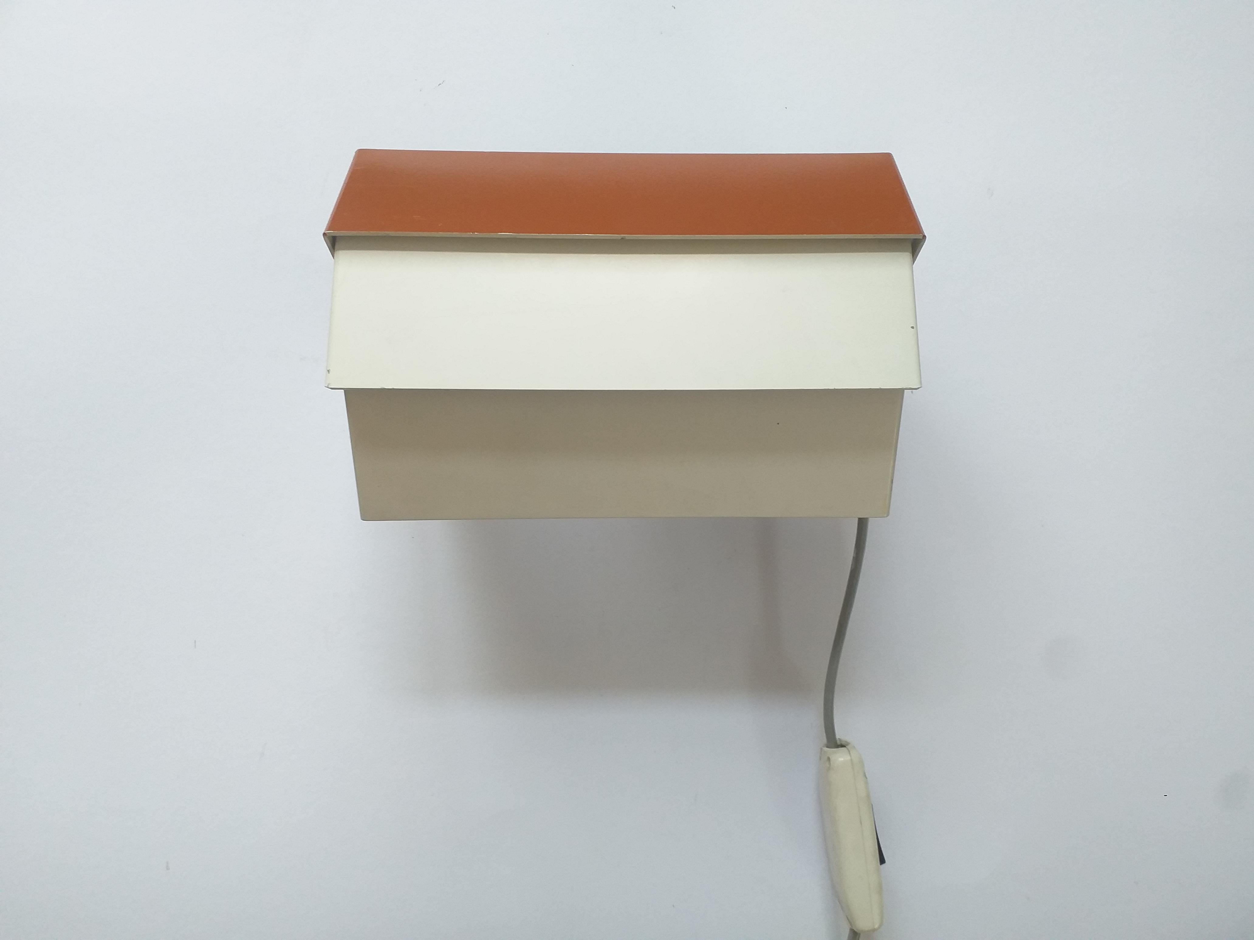 Ein Paar Mid-Century-Wandleuchten Napako, 1970er Jahre (Tschechisch) im Angebot