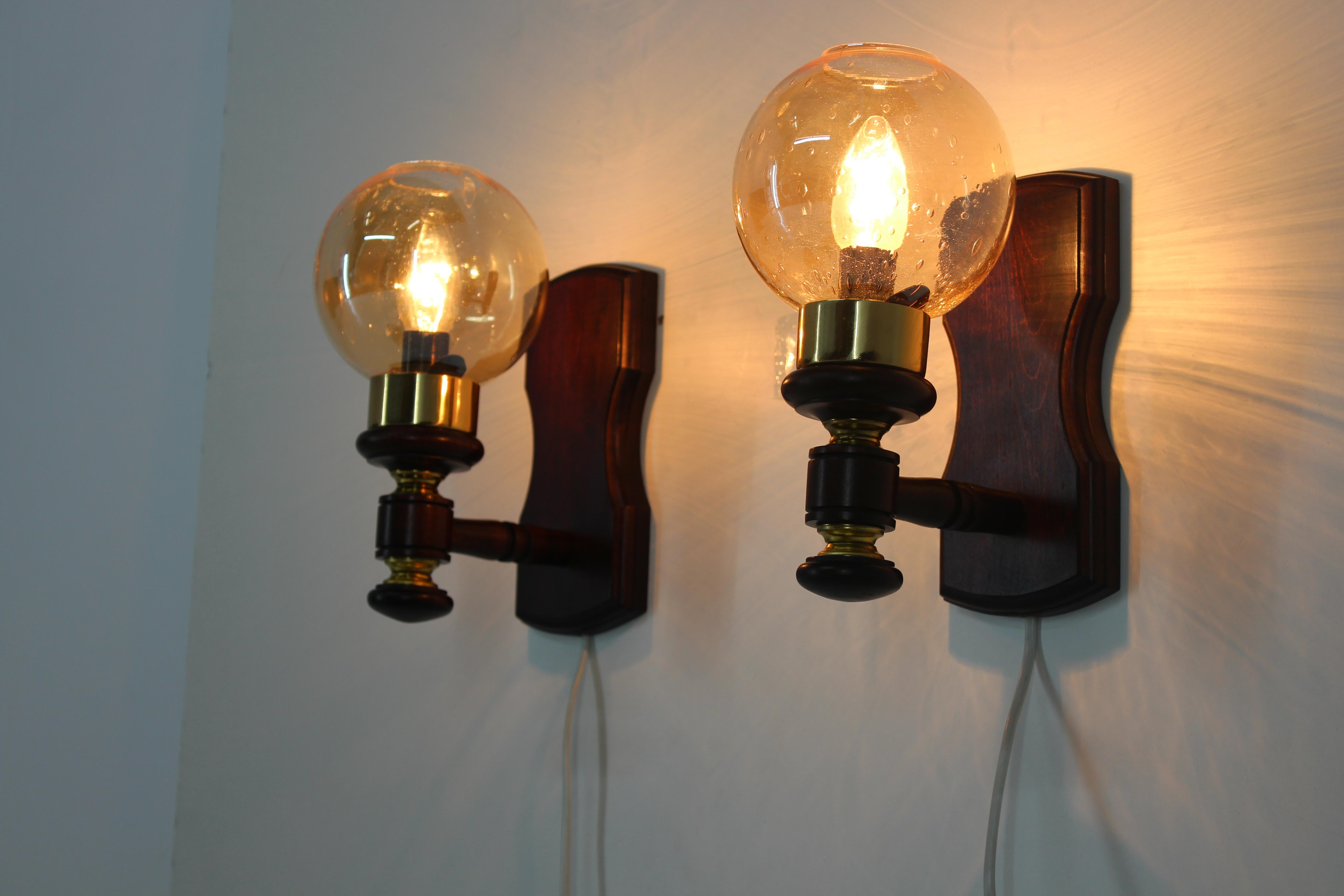 Pair of Midcentury Wall Lamps/Pokrok Žilina, 1970 In Good Condition For Sale In Praha, CZ