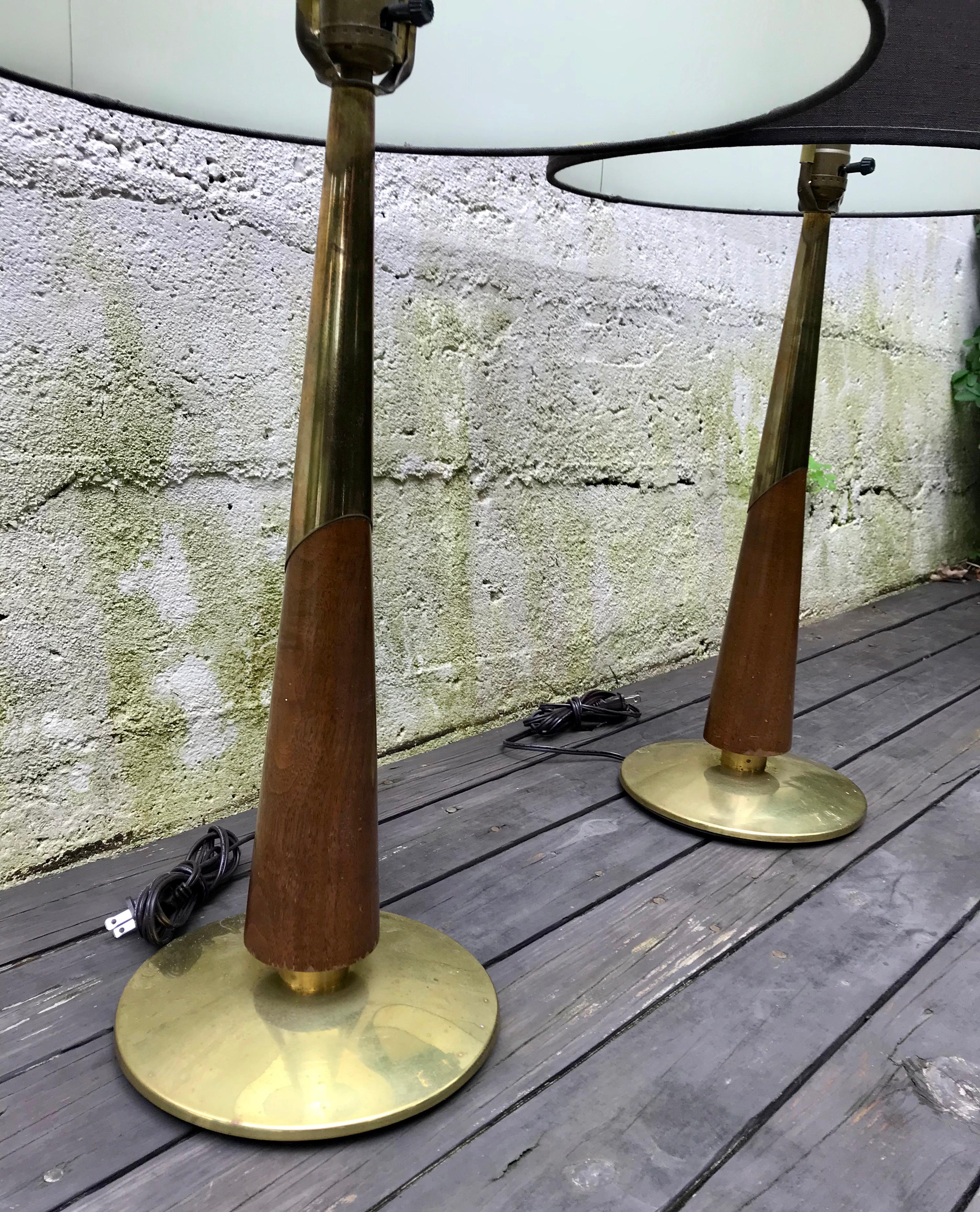 American Pair of Midcentury Walnut and Brass Table Lamps by Laurel Lighting, 1950s