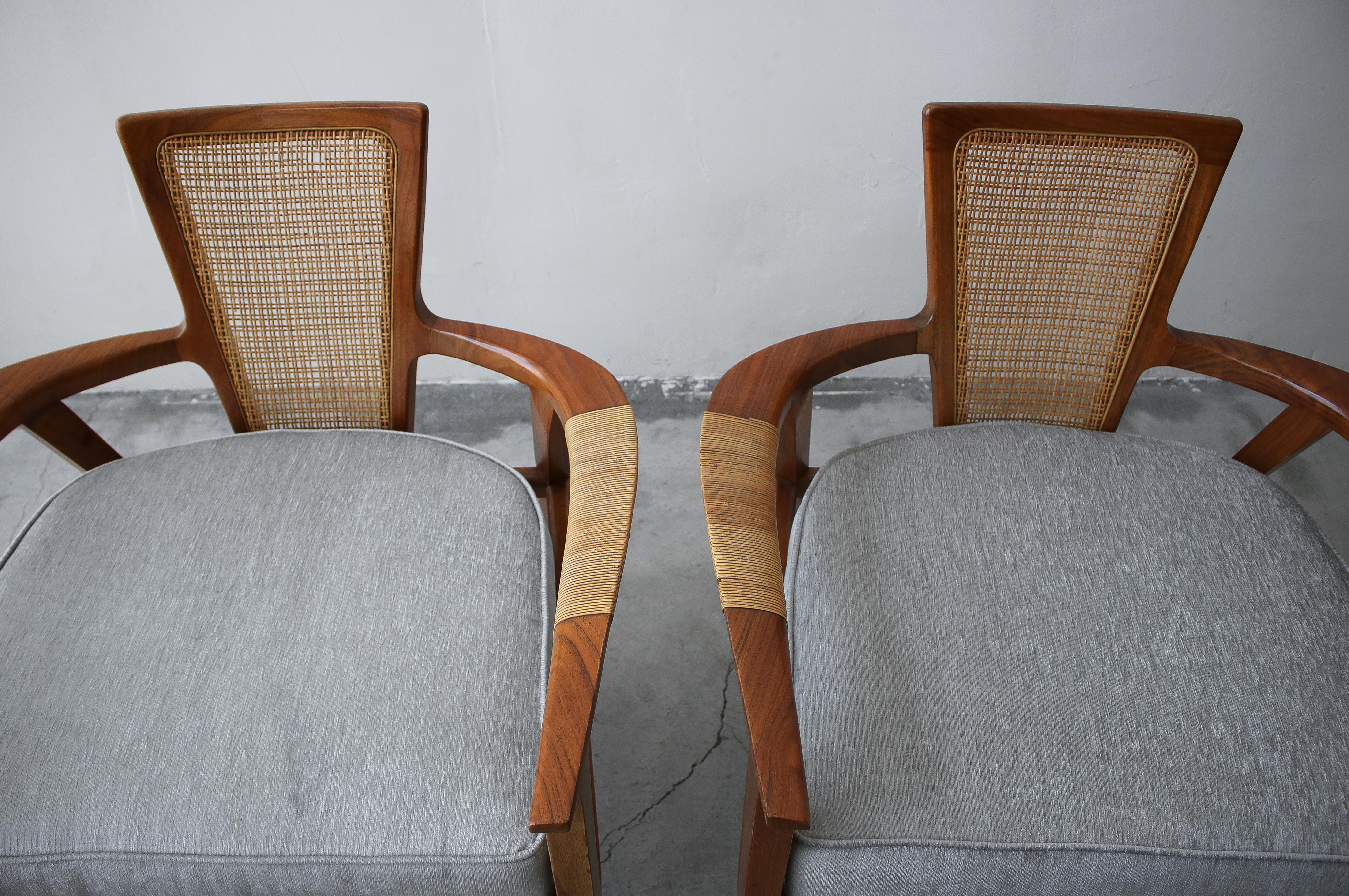 Pair of Midcentury Walnut and Cane Lounge Chairs by William Hinn 6