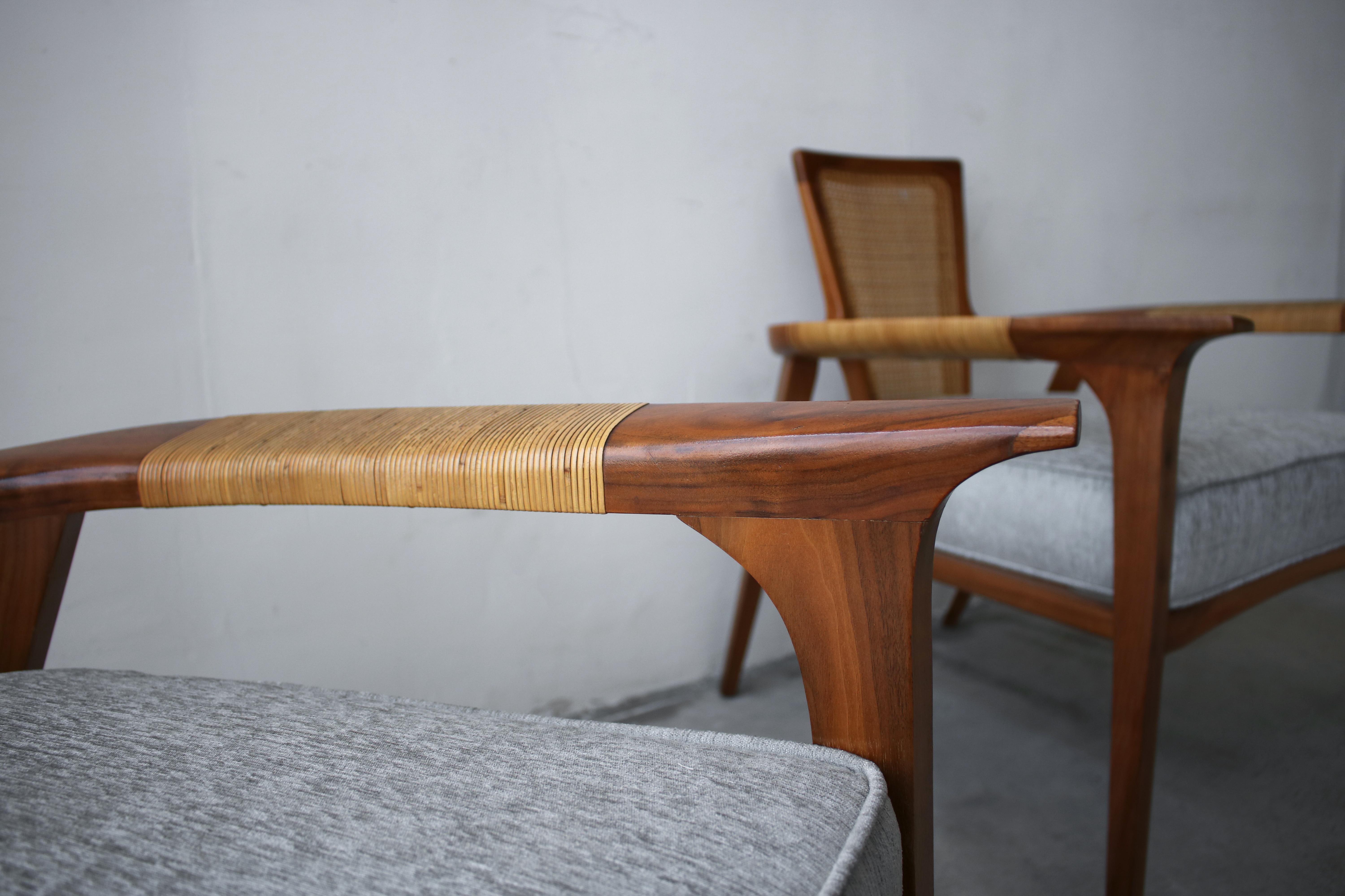 Pair of Midcentury Walnut and Cane Lounge Chairs by William Hinn 5