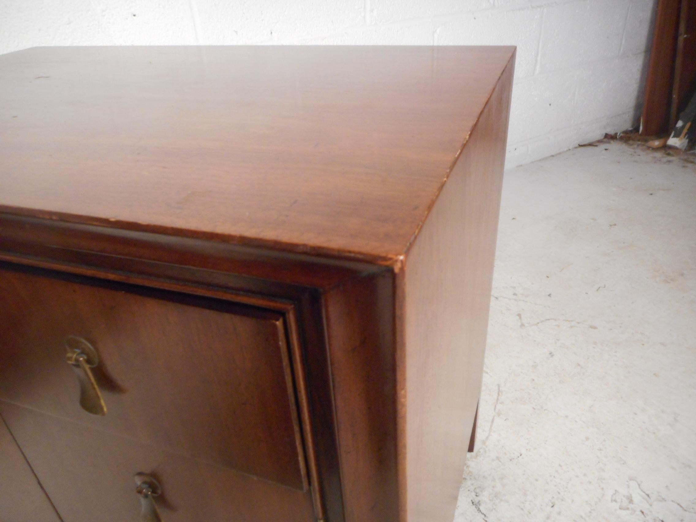 Pair of Midcentury Walnut Nightstands by Mount Airy Furniture 1