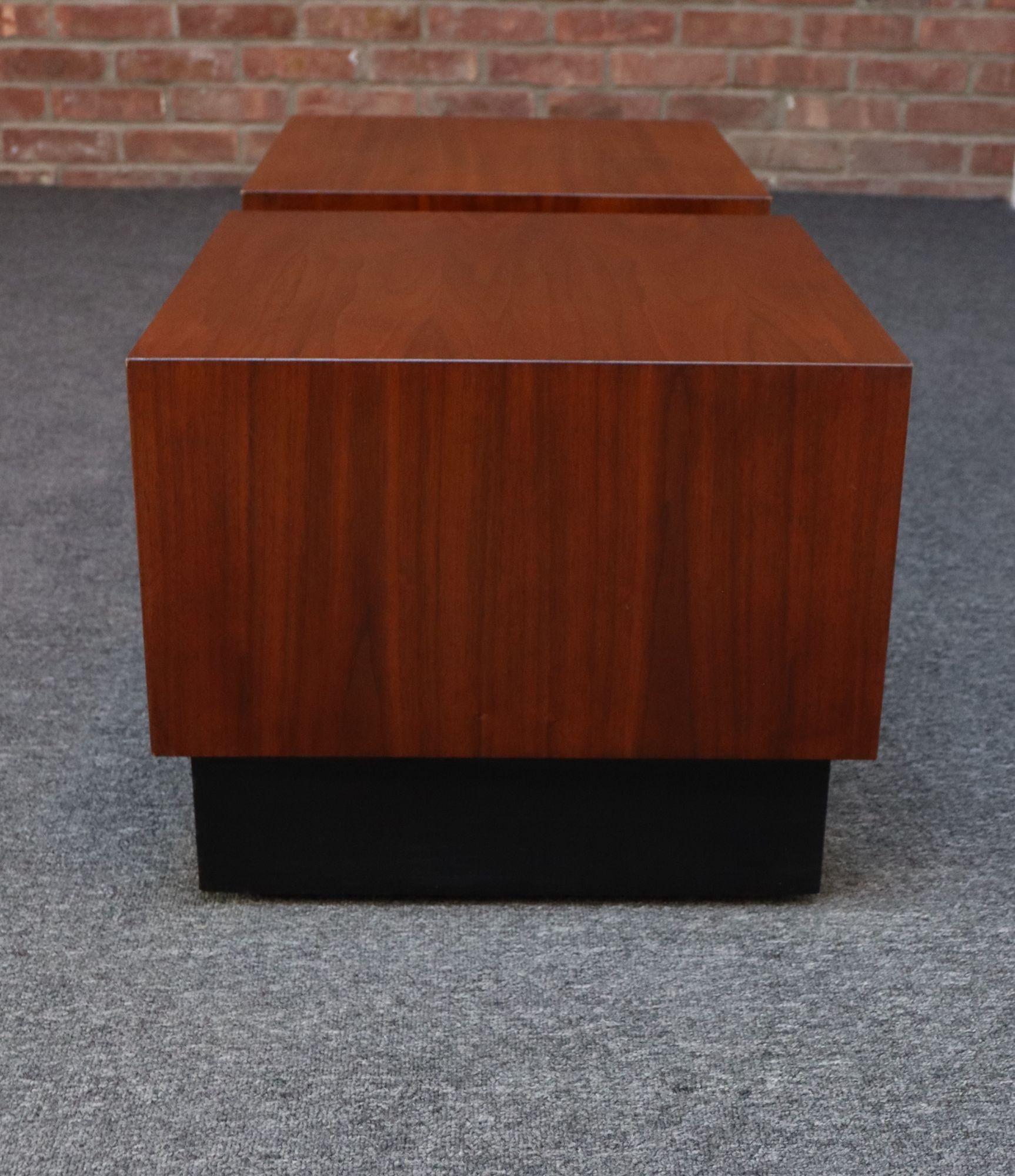 Mid-20th Century Pair of Midcentury Walnut Plinth Base Side Tables Attributed to Adrian Pearsall For Sale