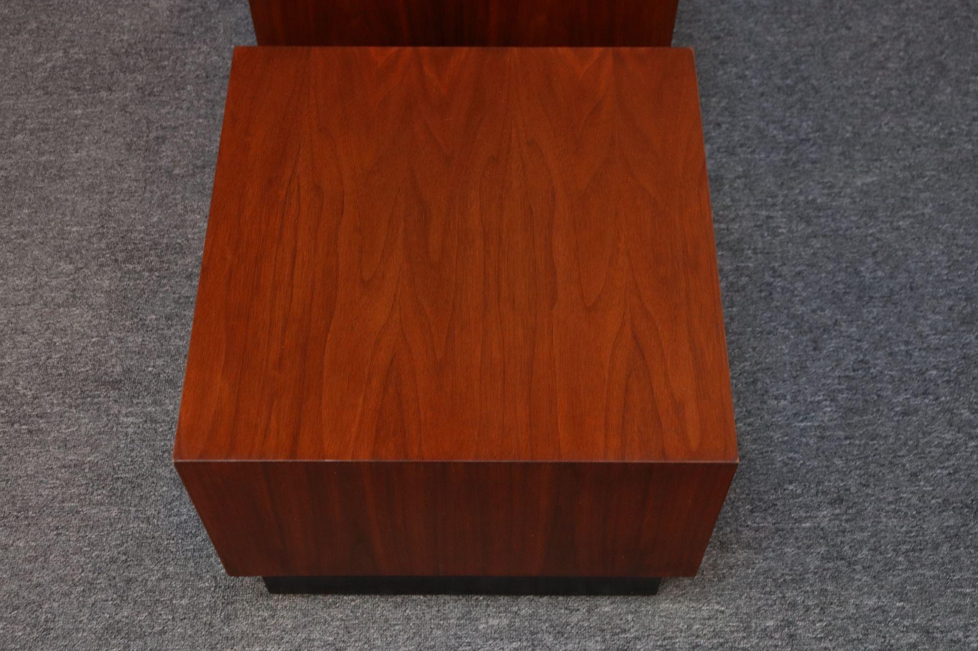 Pair of Midcentury Walnut Plinth Base Side Tables Attributed to Adrian Pearsall For Sale 7