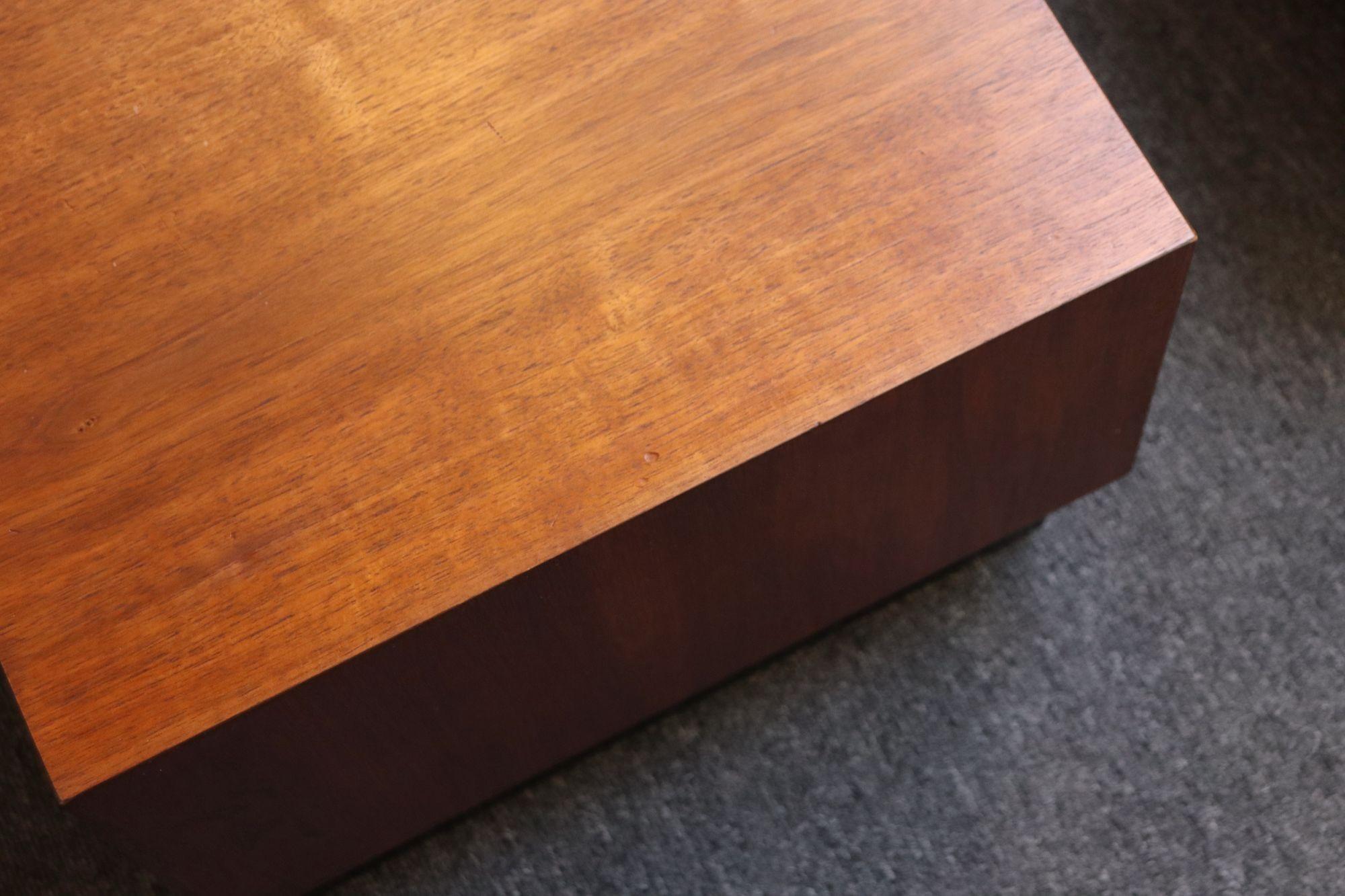 Pair of Midcentury Walnut Plinth Base Side Tables Attributed to Adrian Pearsall For Sale 3