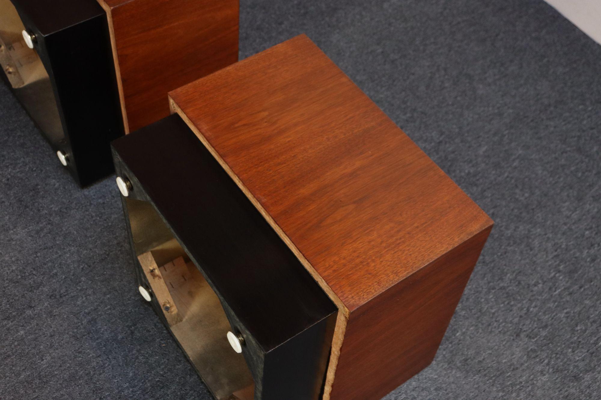 Pair of Midcentury Walnut Plinth Base Side Tables Attributed to Adrian Pearsall For Sale 8