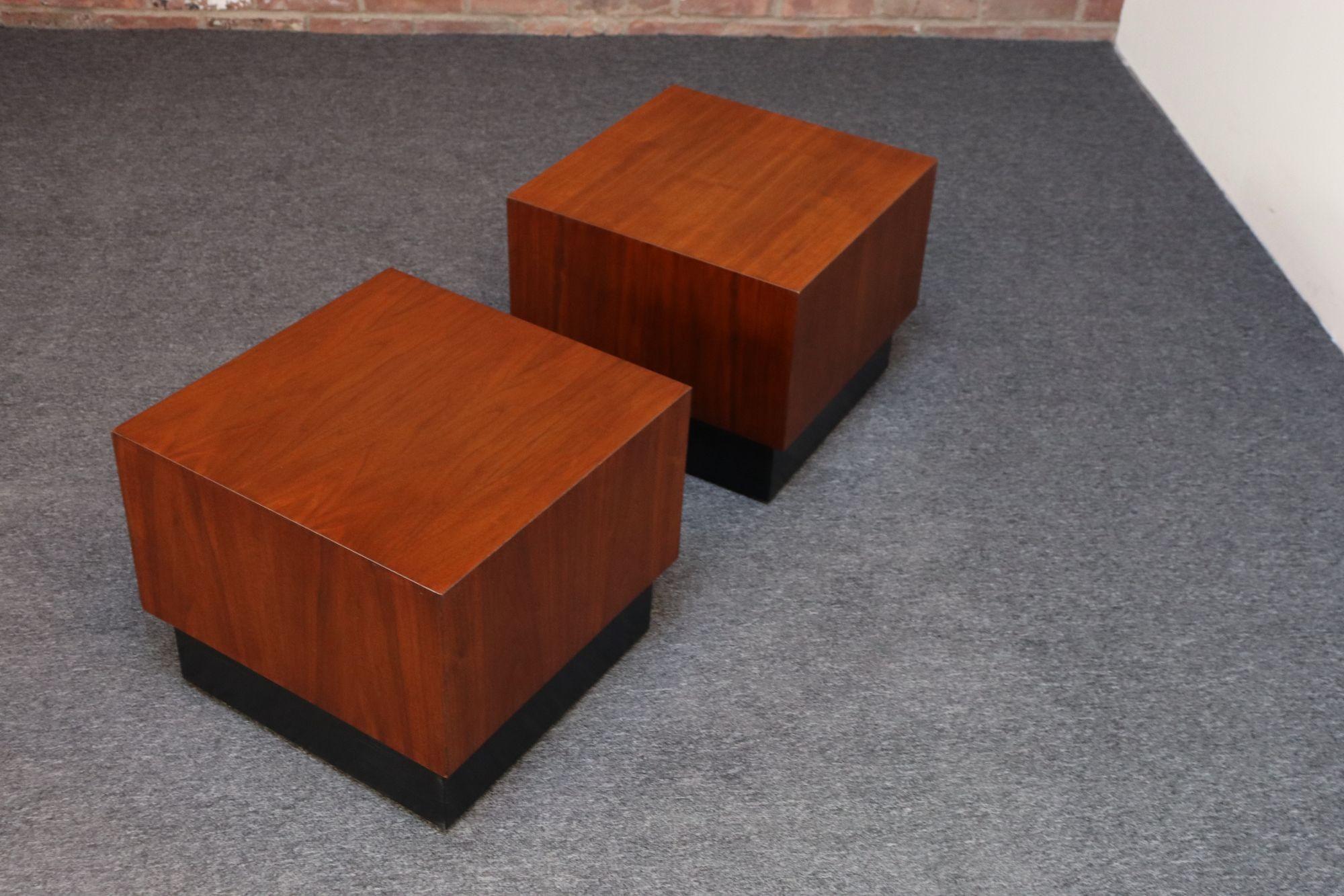 Ebonized Pair of Midcentury Walnut Plinth Base Side Tables Attributed to Adrian Pearsall For Sale