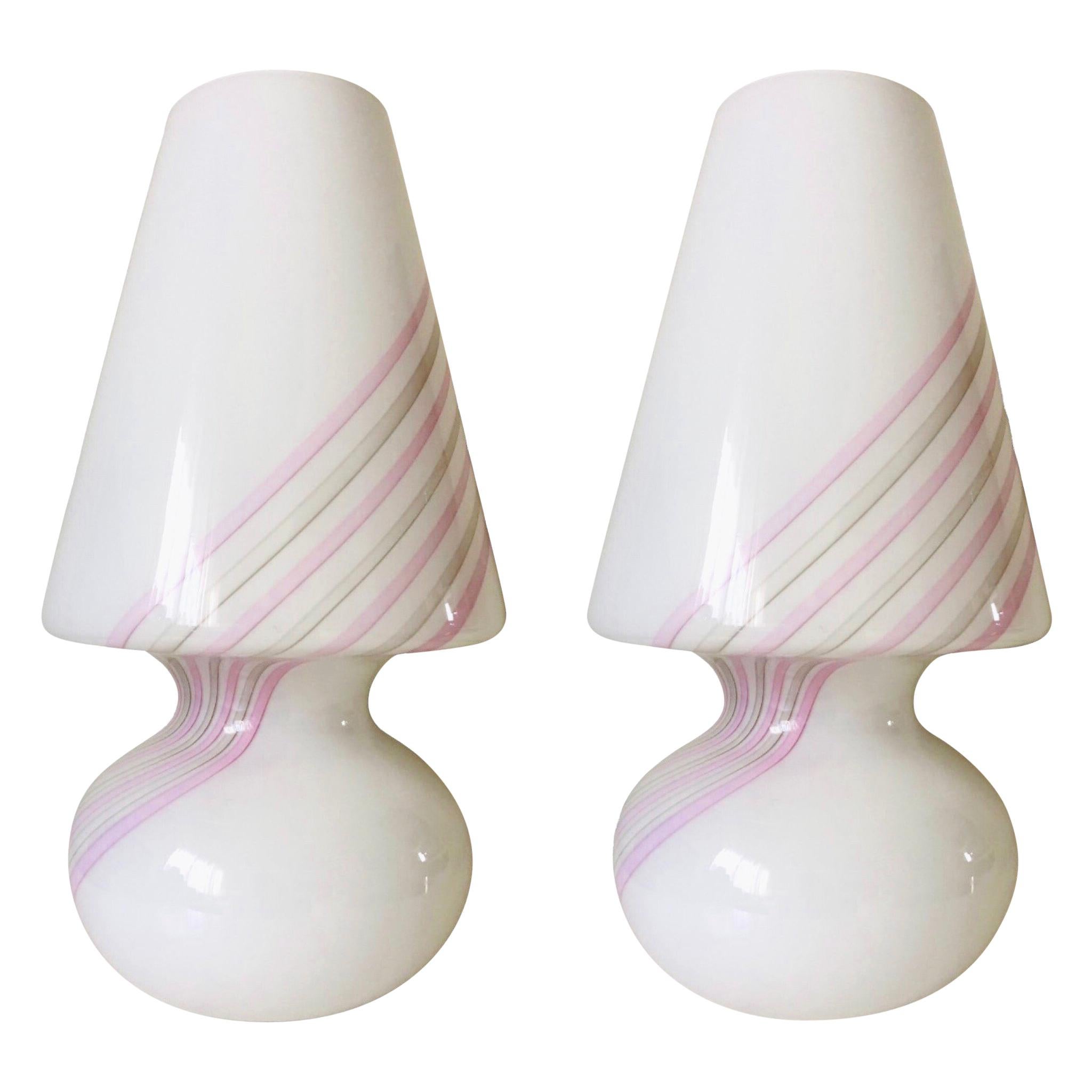 Italian Pair of Midcentury White Barbie Pink Murano Italian Table Lamps, 1980s For Sale