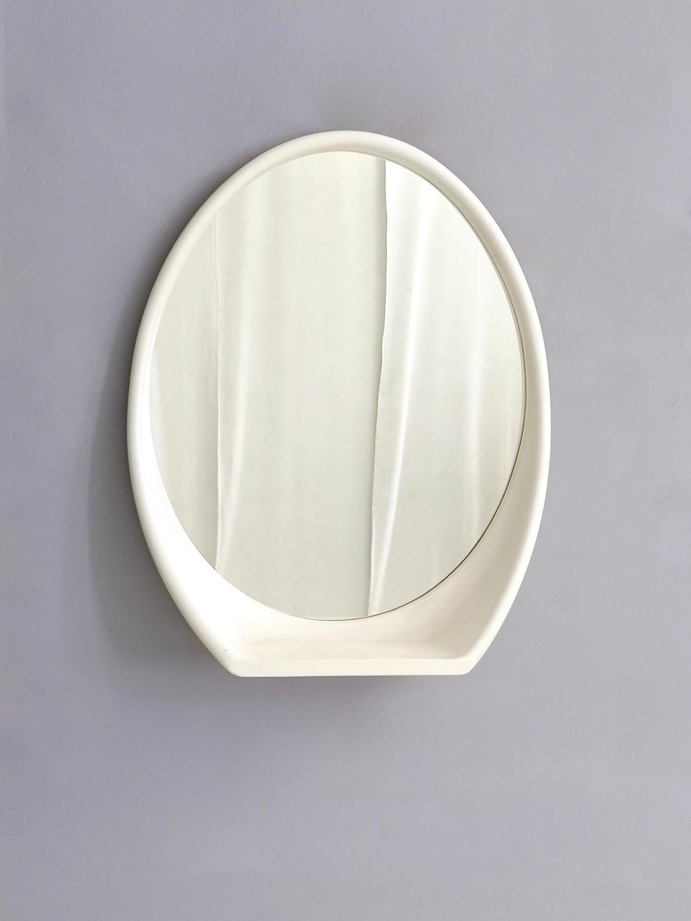 Post-Modern Pair of Postmodern White Lacquered Resin Wall Mirrors with Shelf, Italy