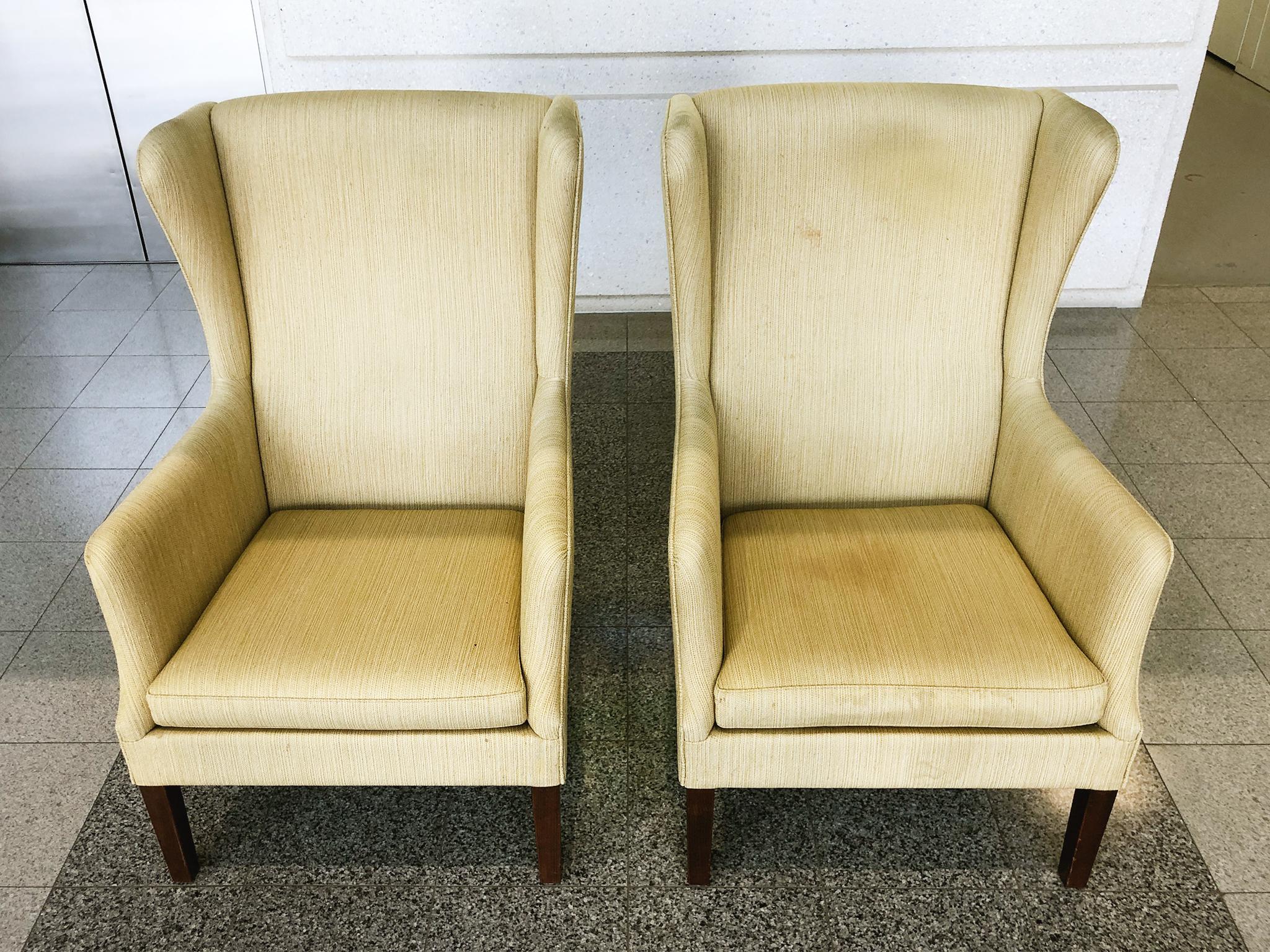 Pair of Midcentury Wingback Armchairs Attributed to Peter Hvidt 3