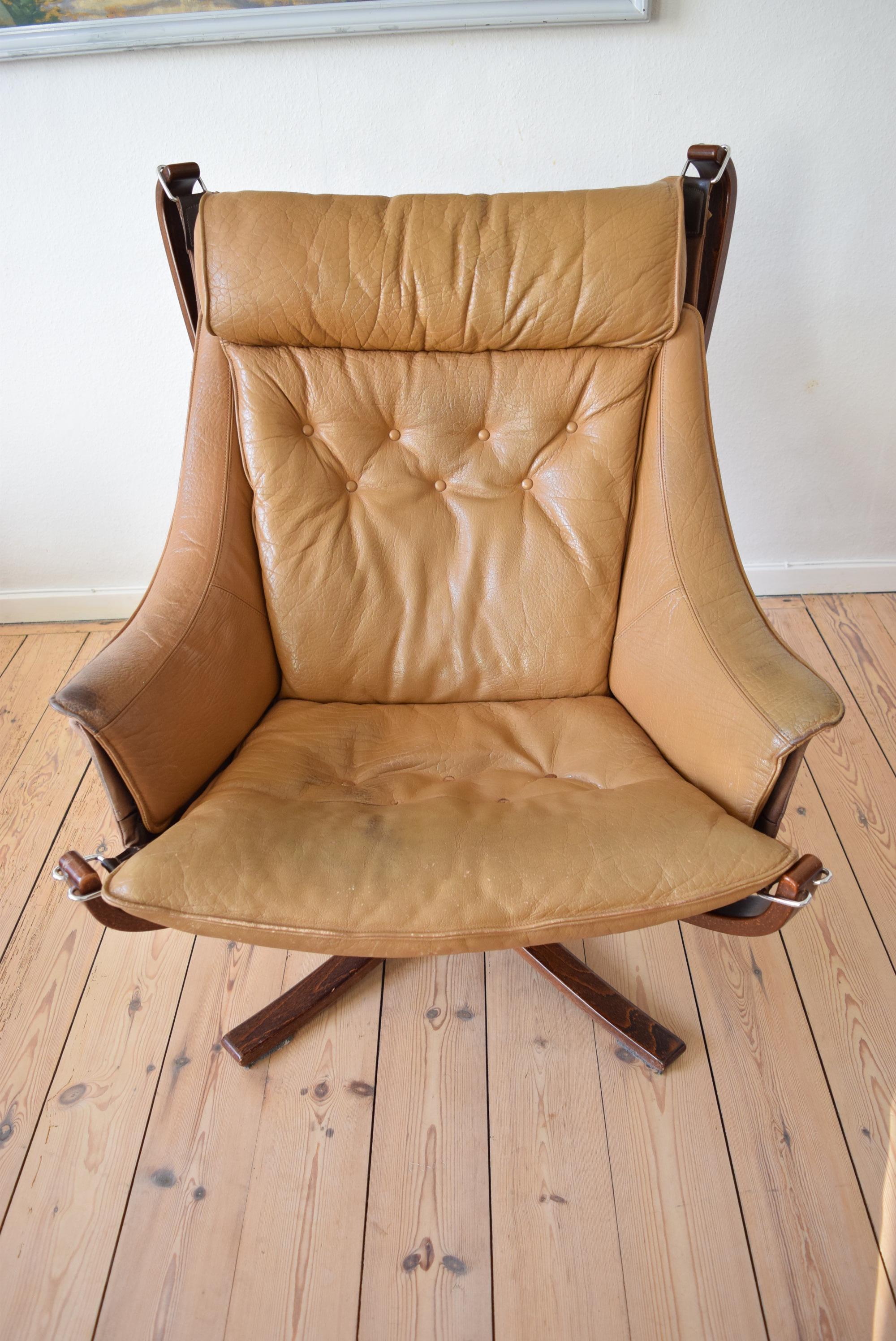 Leather Pair of Midcentury Winged Falcon Chairs, Sigurd Ressel, 1970s For Sale