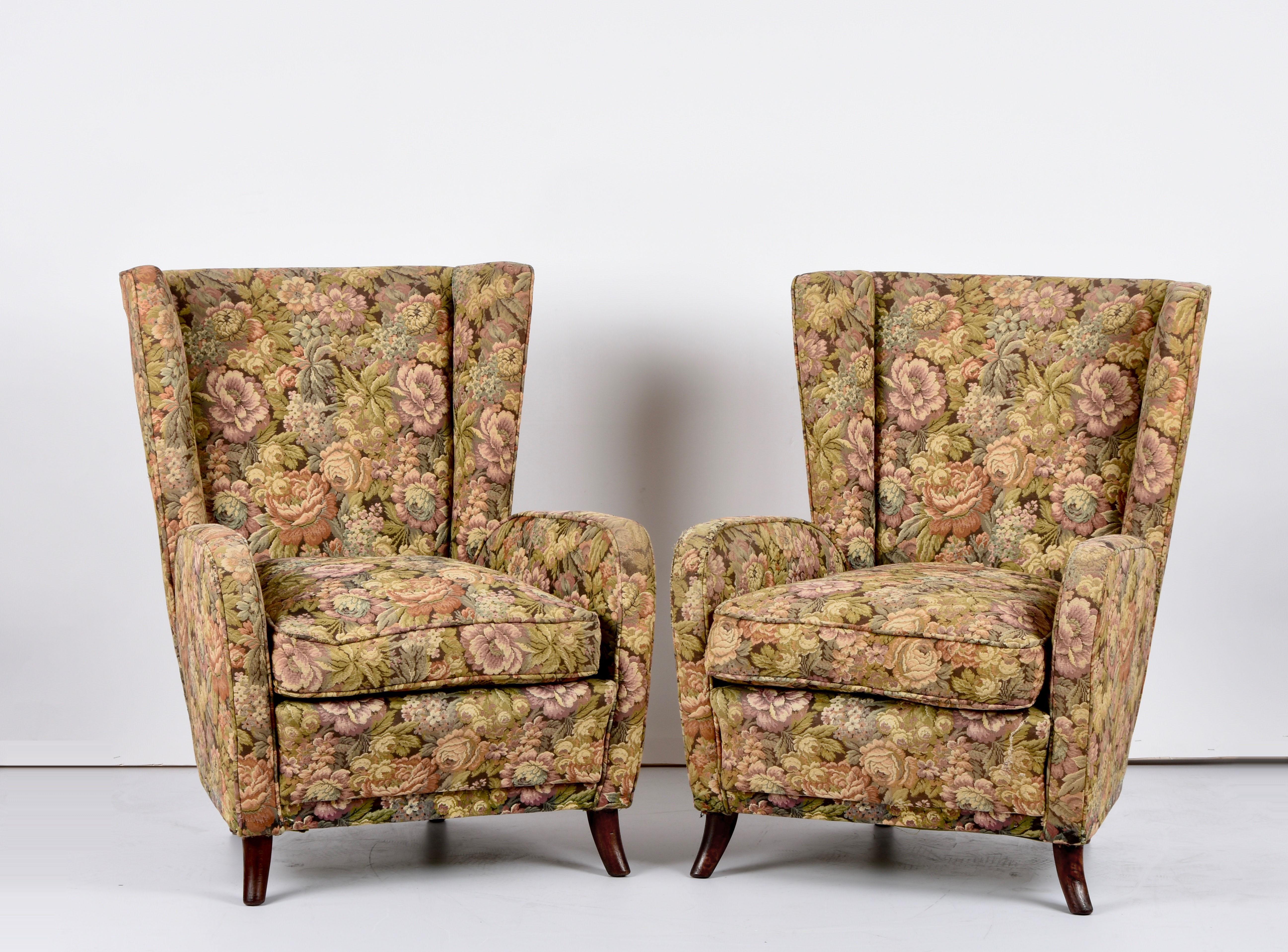 Pair of Midcentury Wool and Wood Italian Armchairs after Paolo Buffa, 1950s 9
