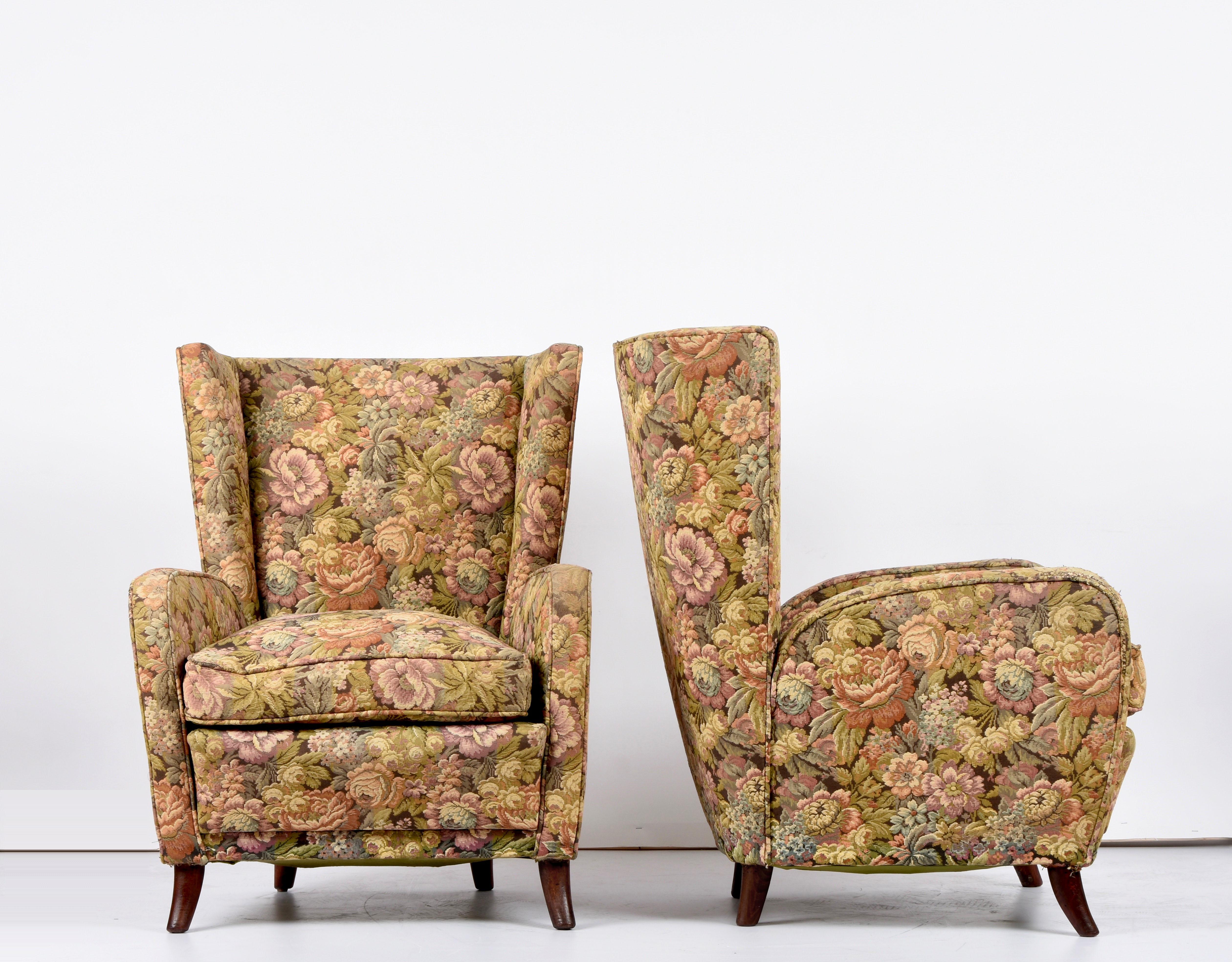 Pair of Midcentury Wool and Wood Italian Armchairs after Paolo Buffa, 1950s 12