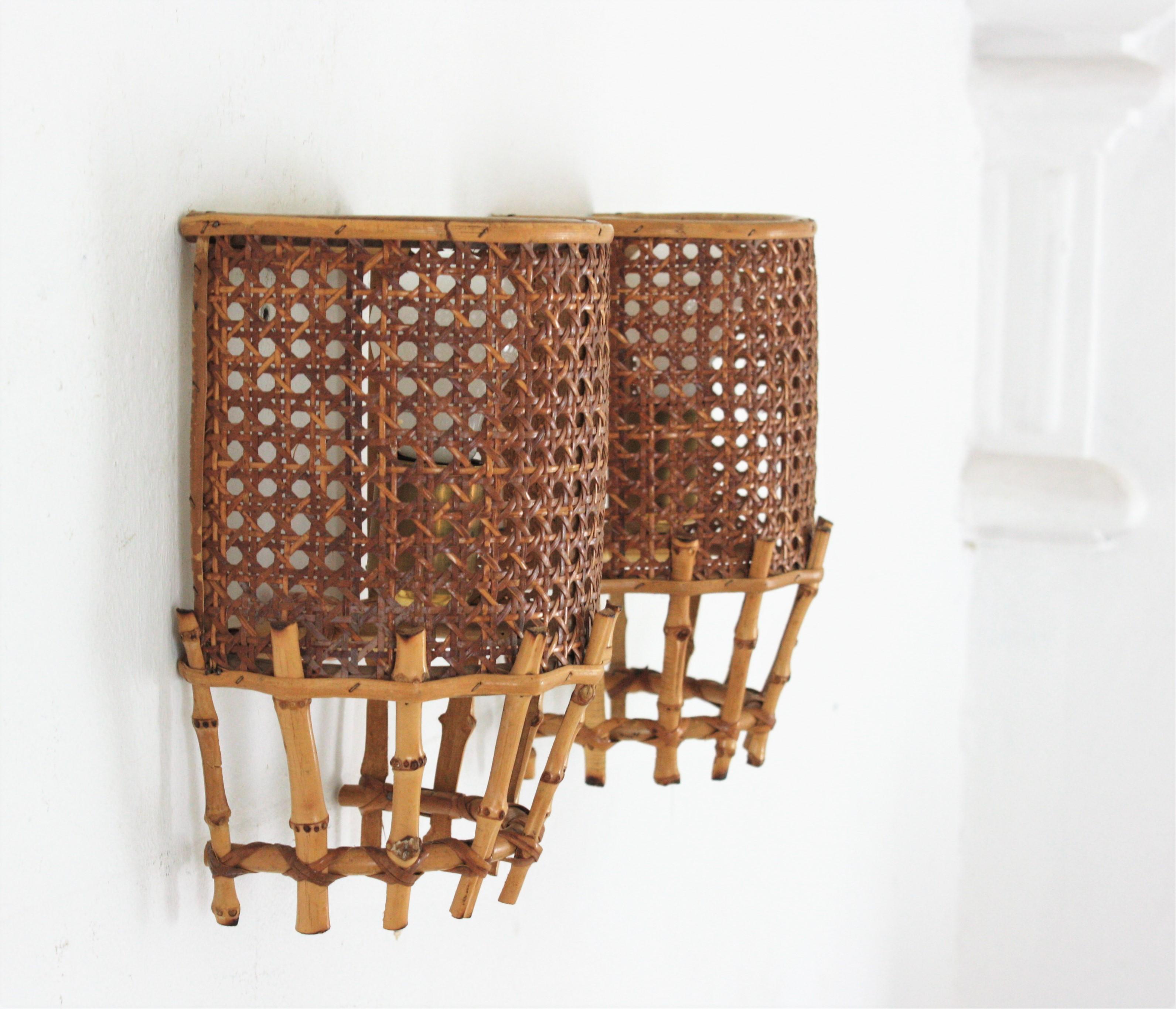 Hand-Crafted Pair of Midcentury Woven Wicker Weave and Bamboo Wall Sconces For Sale