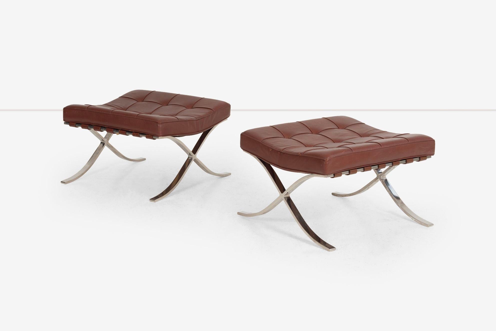 Pair of Mies van Der Rohe Barcelona Ottomans for Knoll International In Good Condition For Sale In Chicago, IL